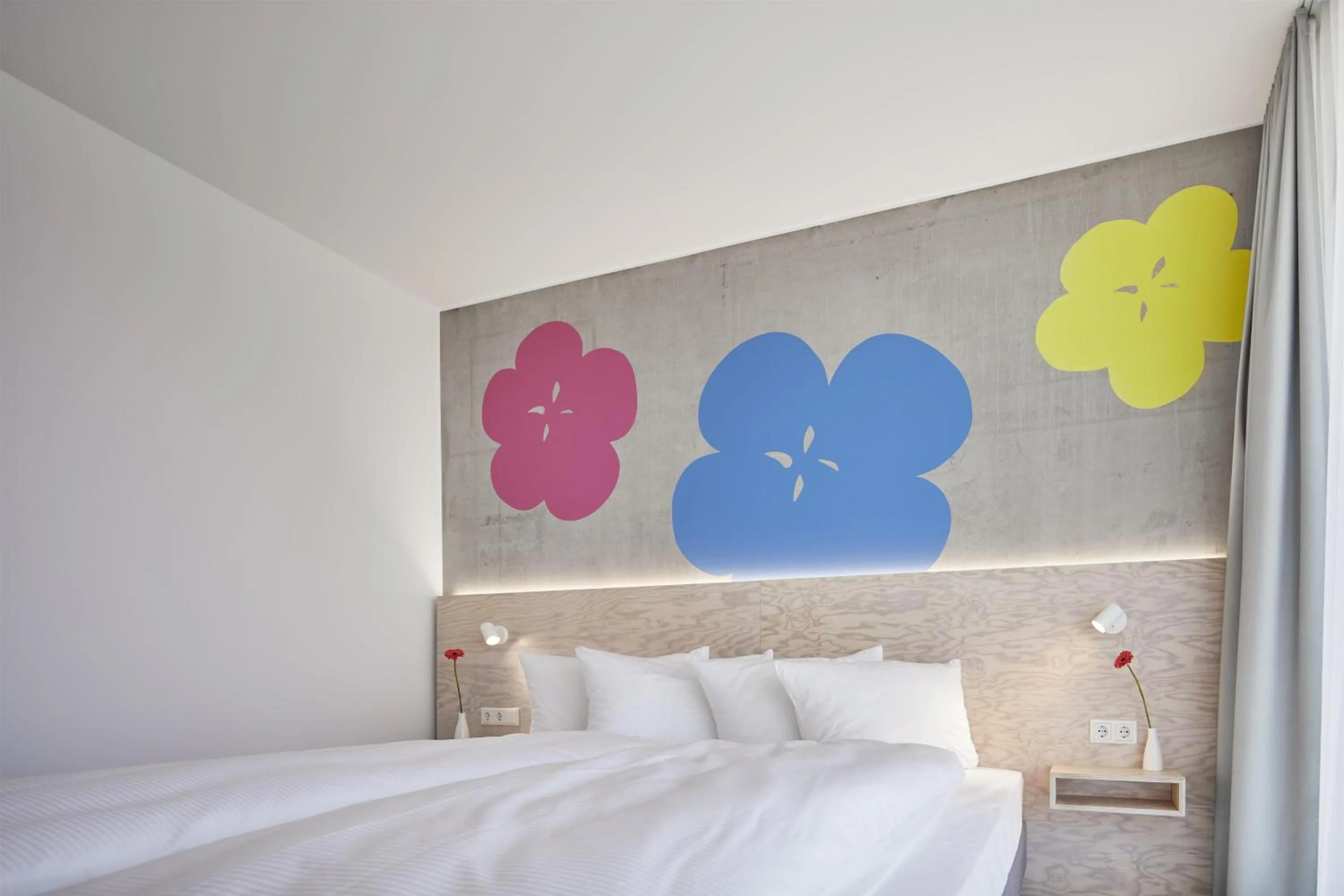 Bedroom, Bed in Flowers Hotel Essen