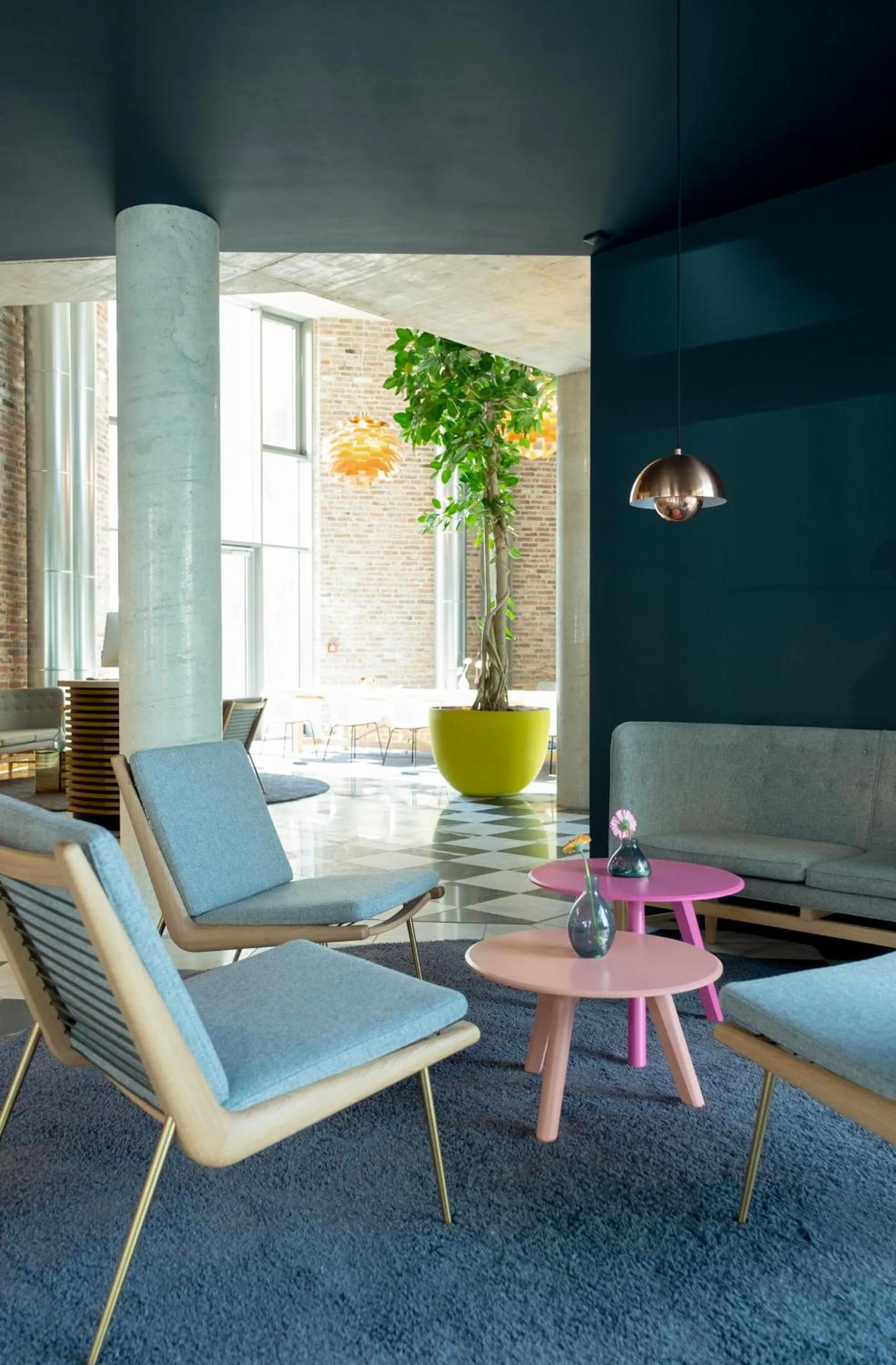 Lobby or reception in Flowers Hotel Essen