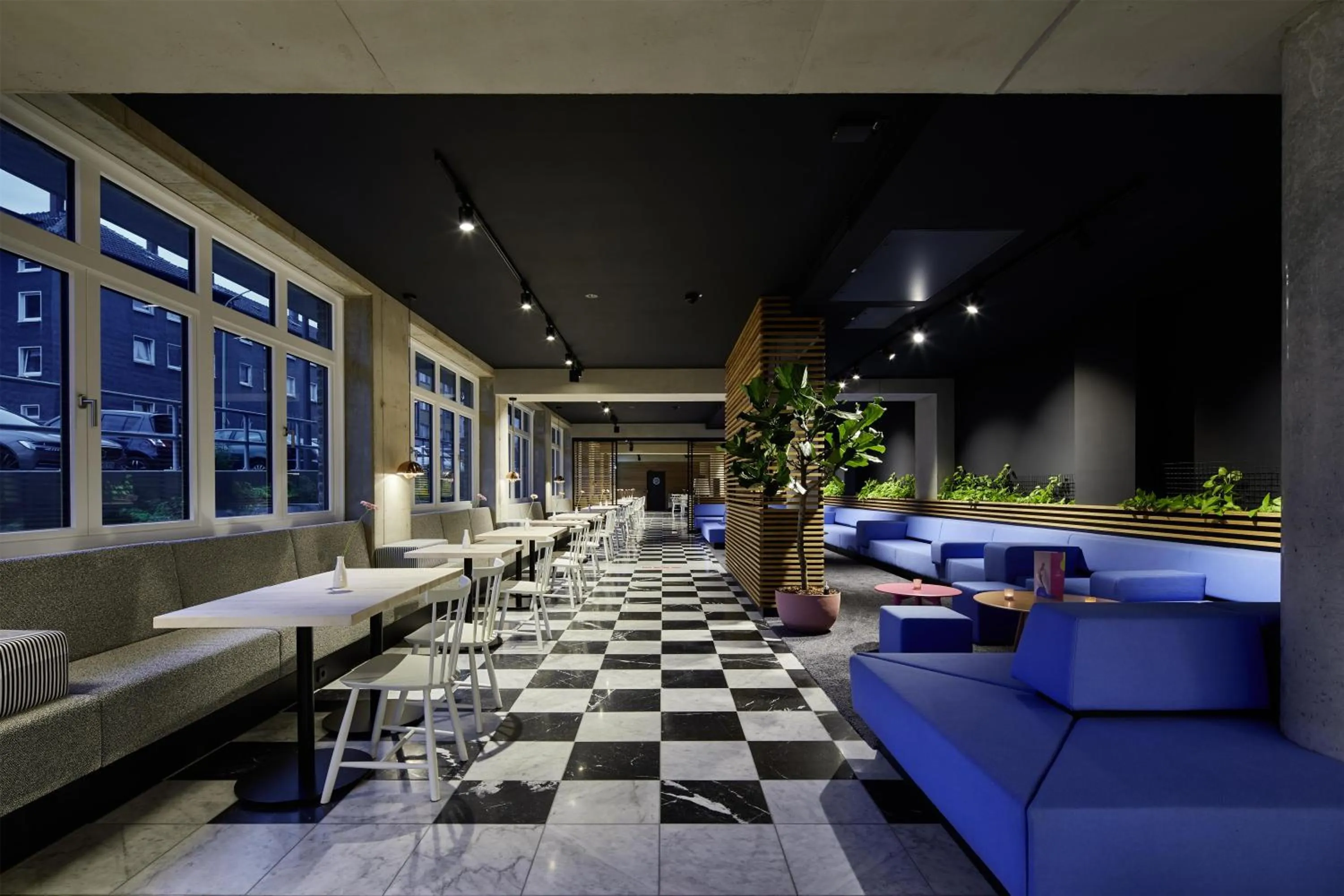 Restaurant/places to eat in Flowers Hotel Essen