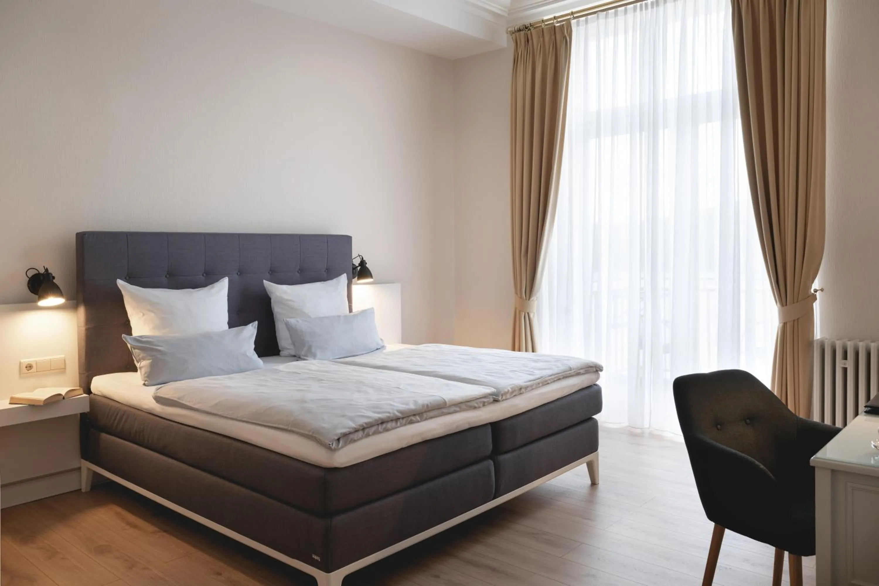 View (from property/room), Bed in Rheinhotel Dreesen