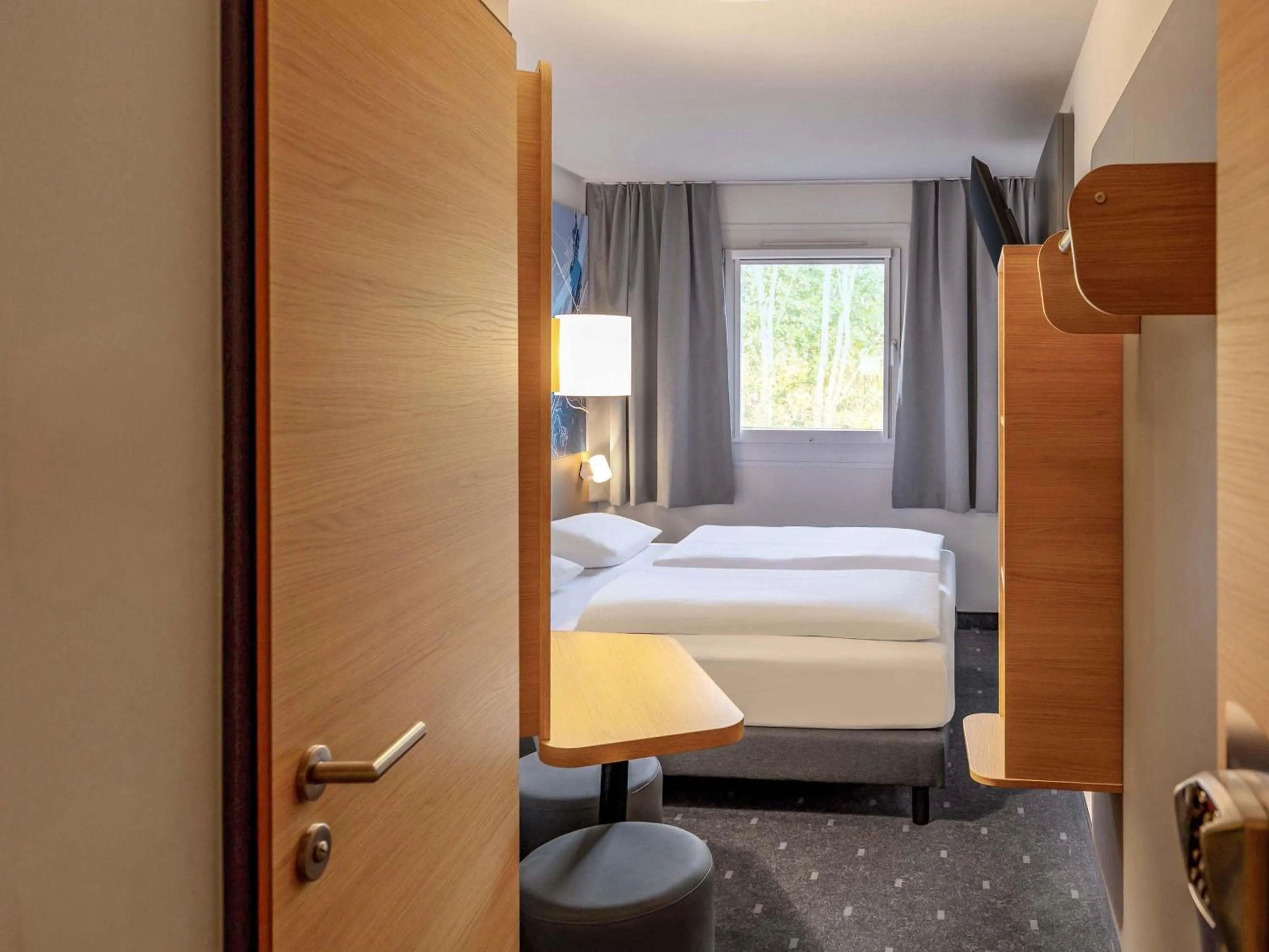 Photo of the whole room, Bed in B&B HOTEL Koblenz-Nord