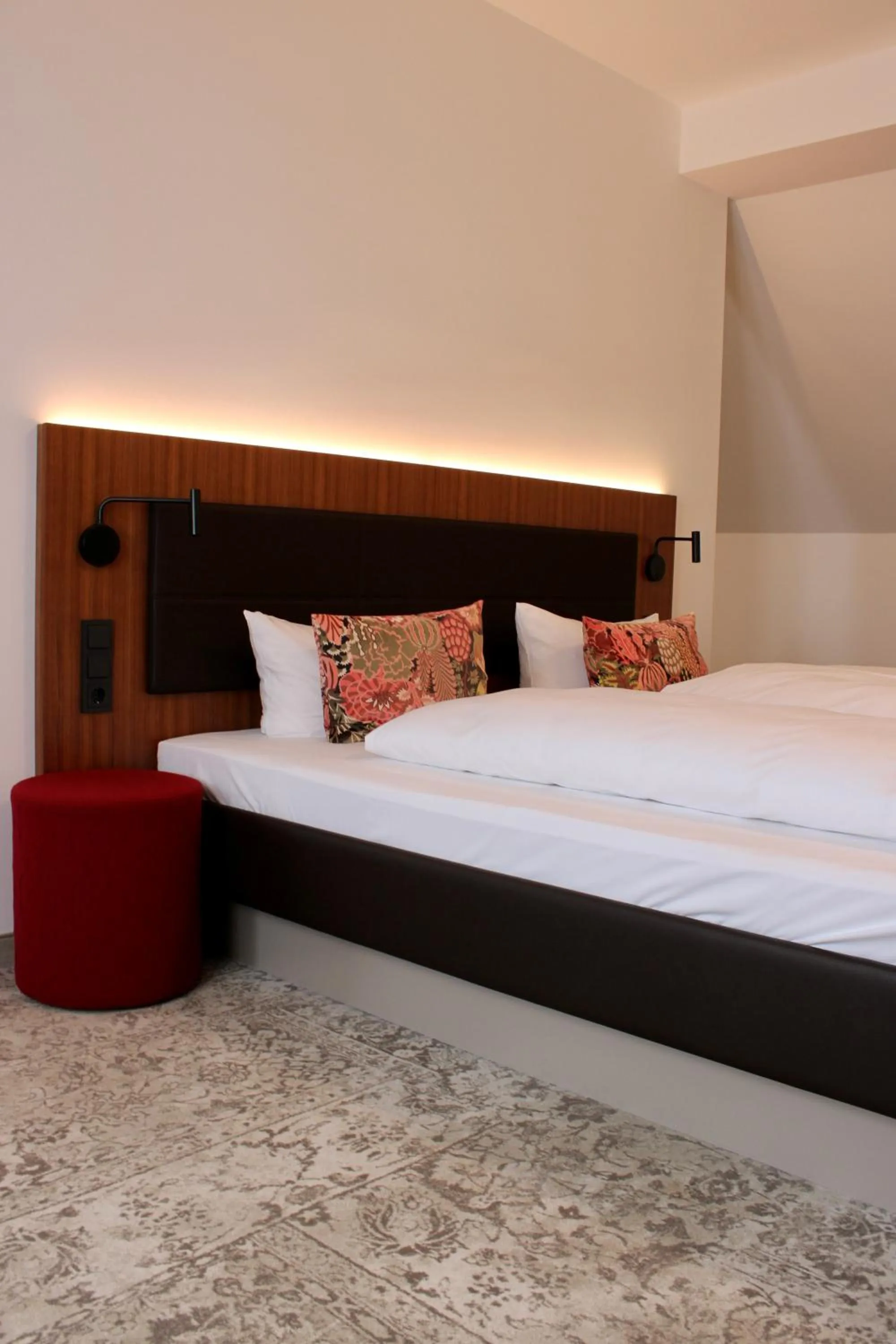 Photo of the whole room, Bed in Hotel Alma Am Anger