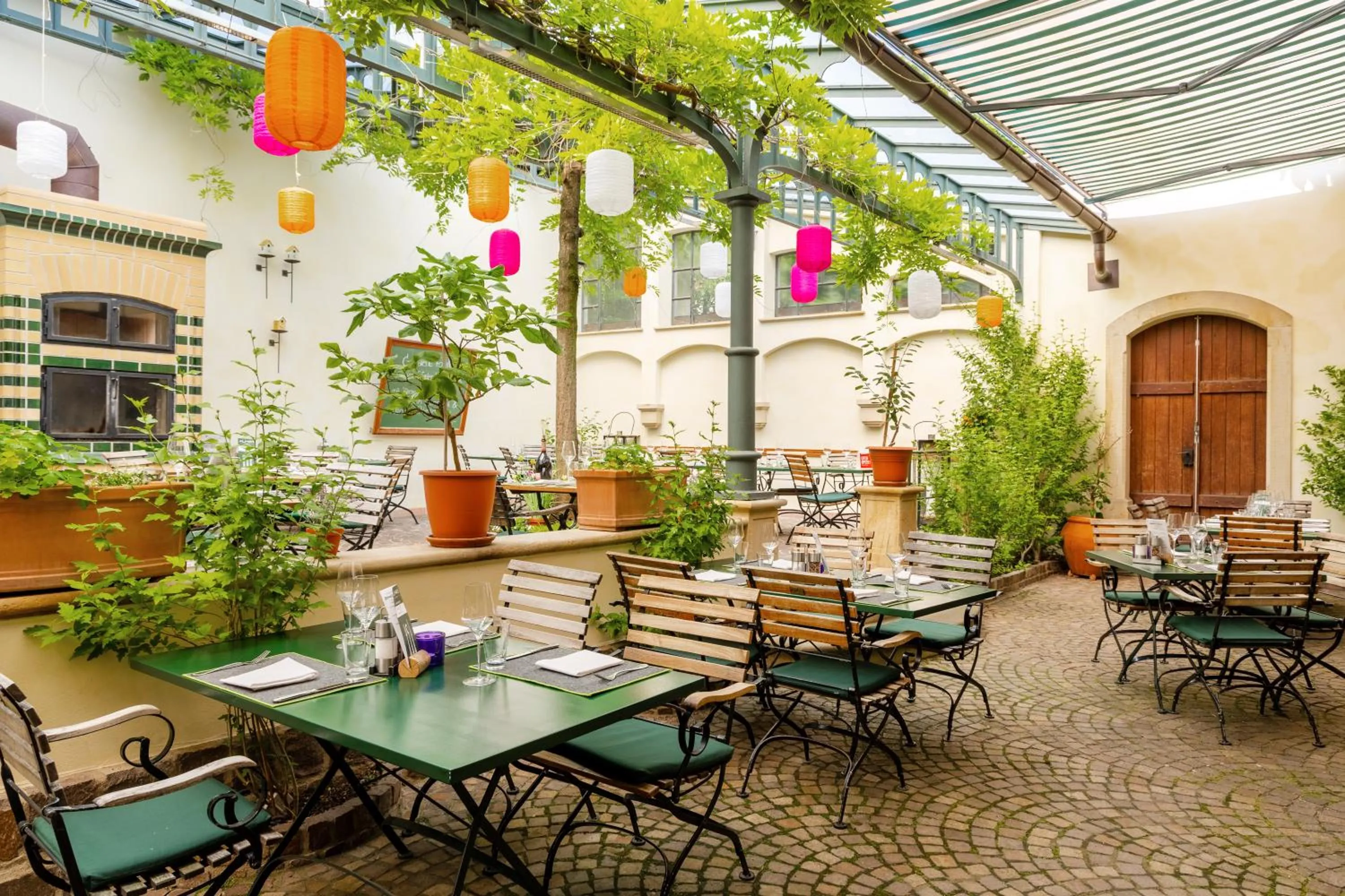 Patio in Hotel Alma Am Anger