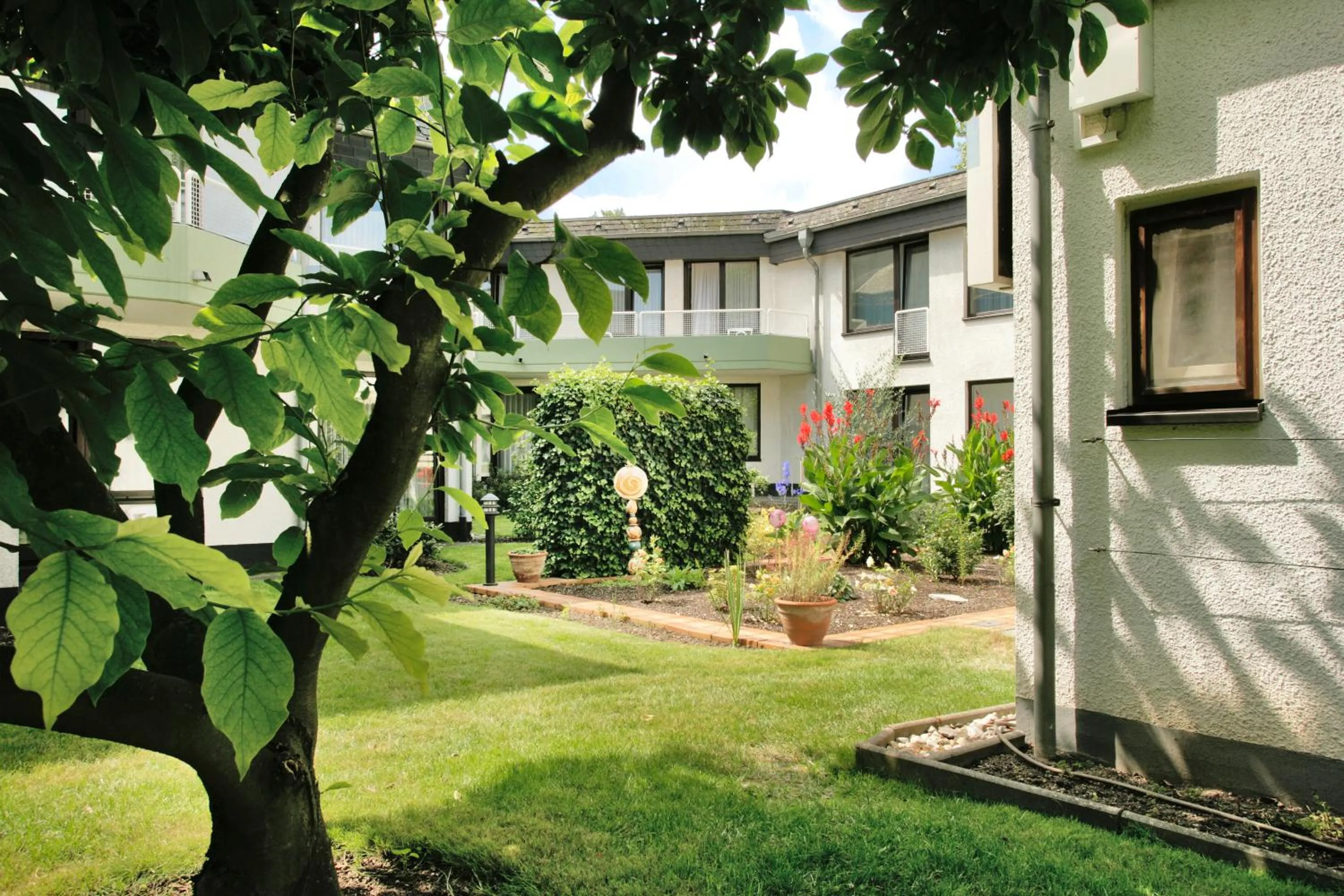 Day in Hotel Villa am Rhein