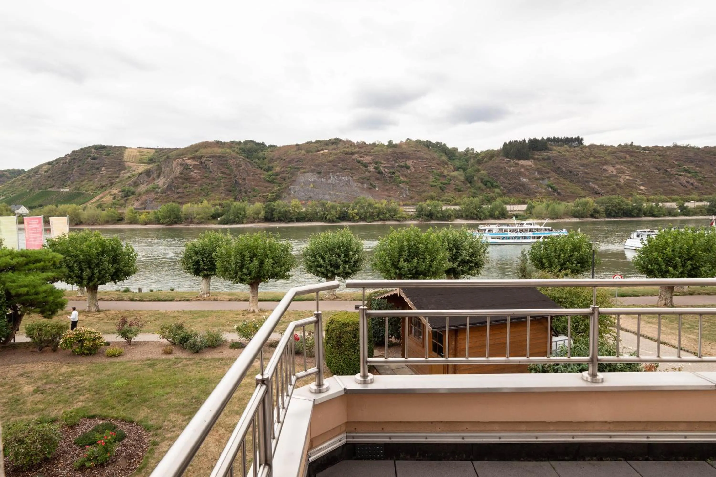 Balcony/Terrace in Hotel Villa am Rhein