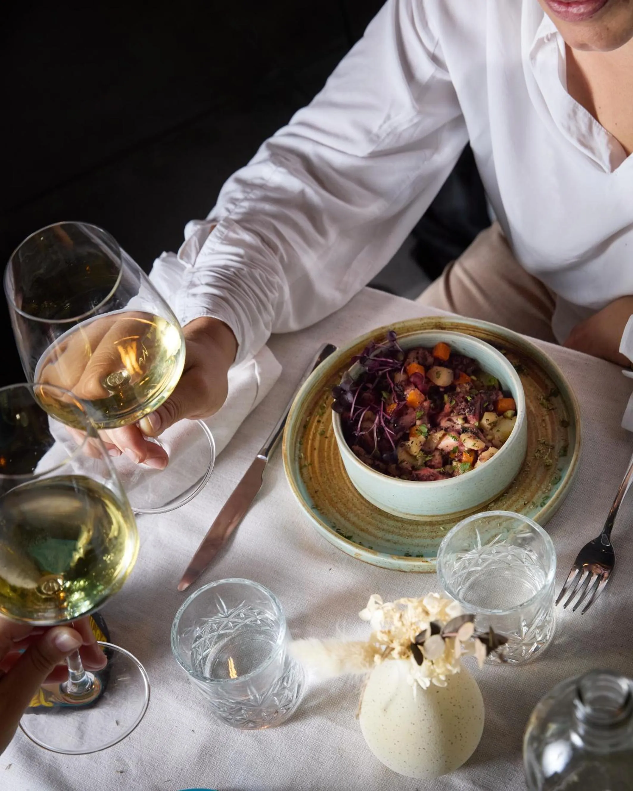 Restaurant/places to eat in Apollo Boutique Hotel