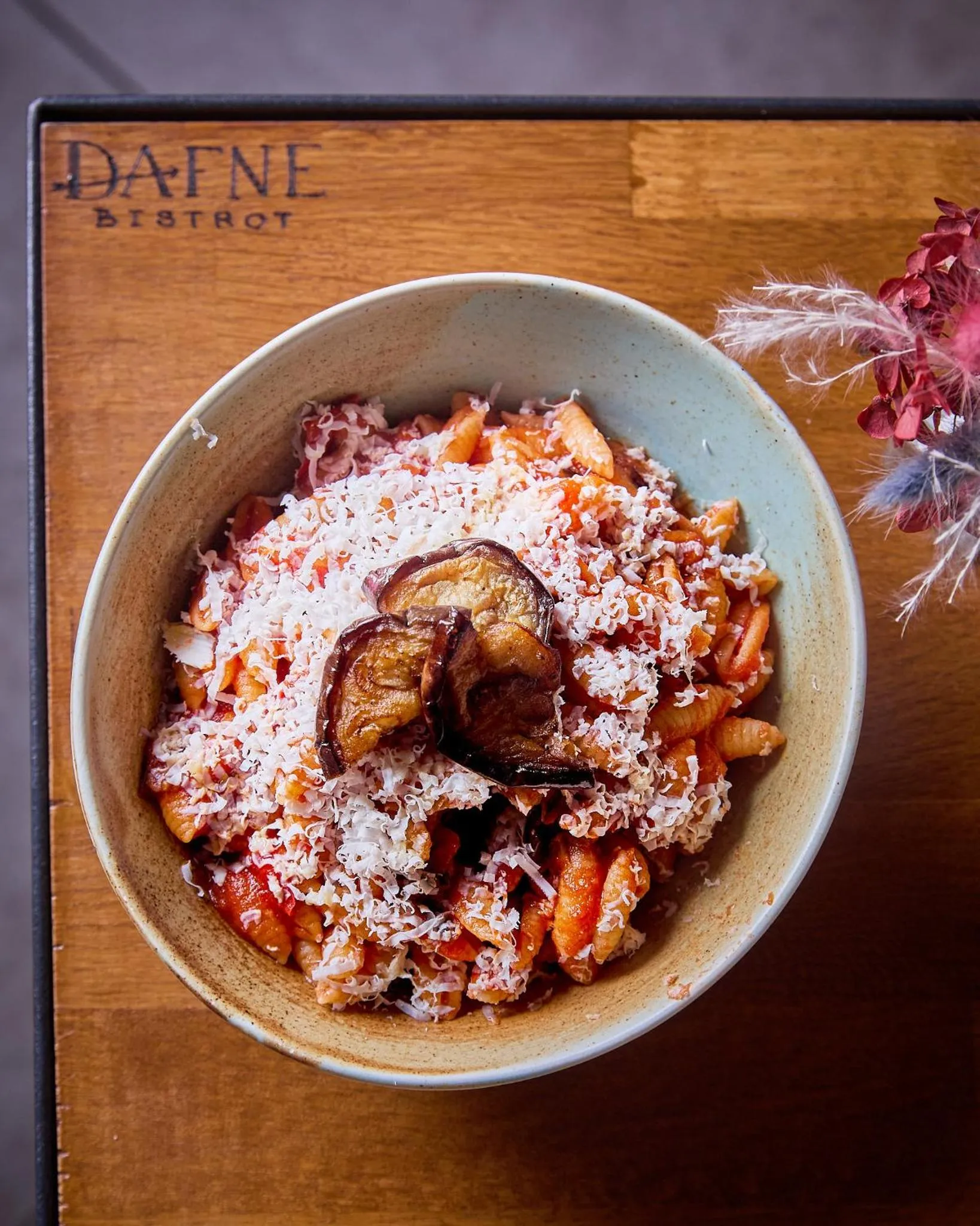 Restaurant/places to eat in Apollo Boutique Hotel