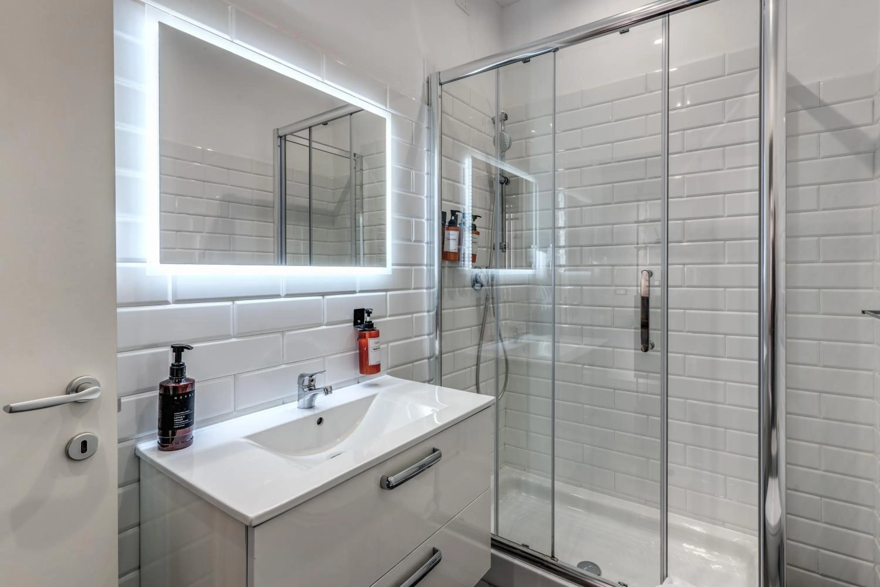 Bathroom in Apollo Boutique Hotel