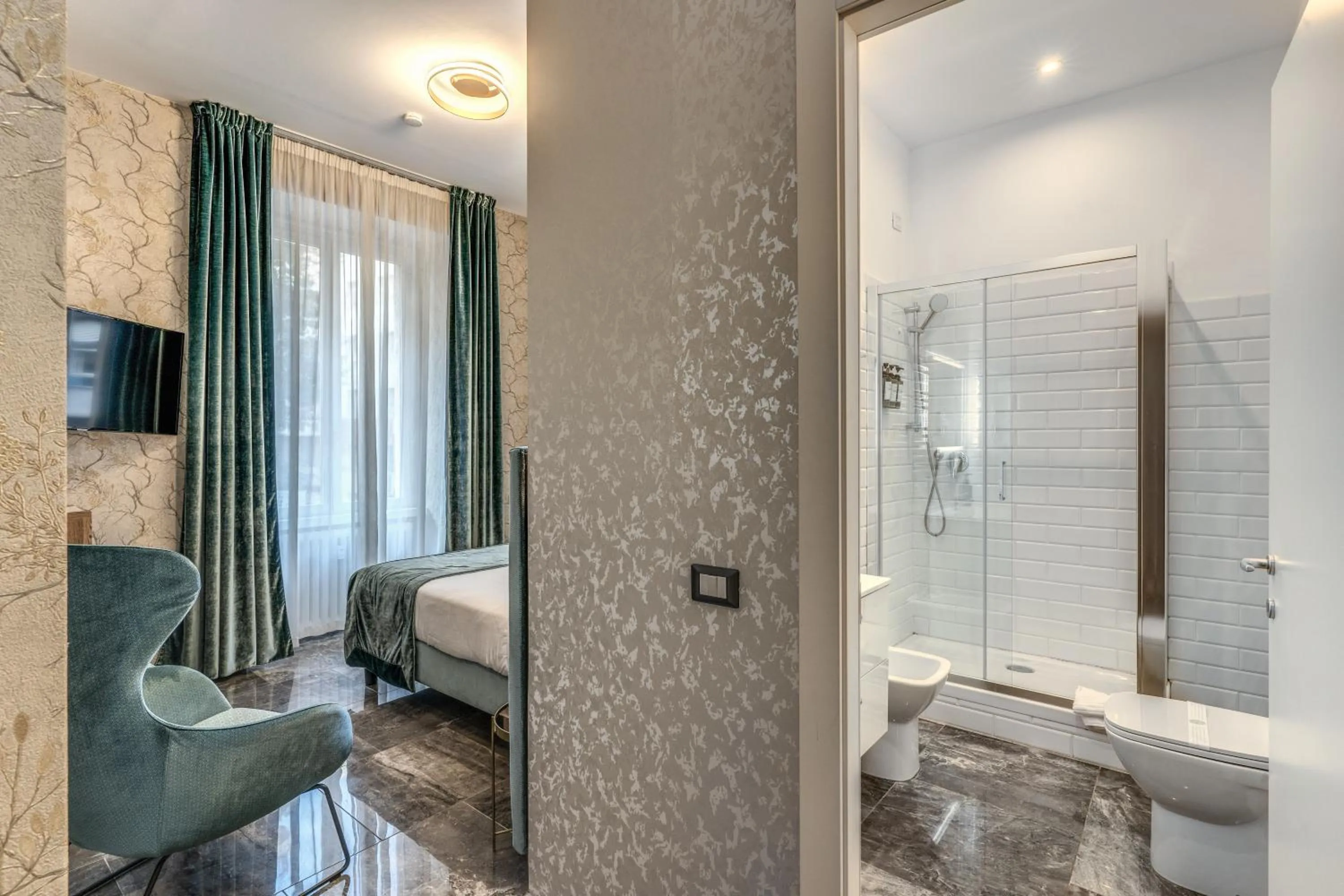 Bathroom, Bed in Apollo Boutique Hotel