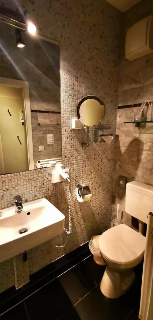 Shower in ALFA Hotel