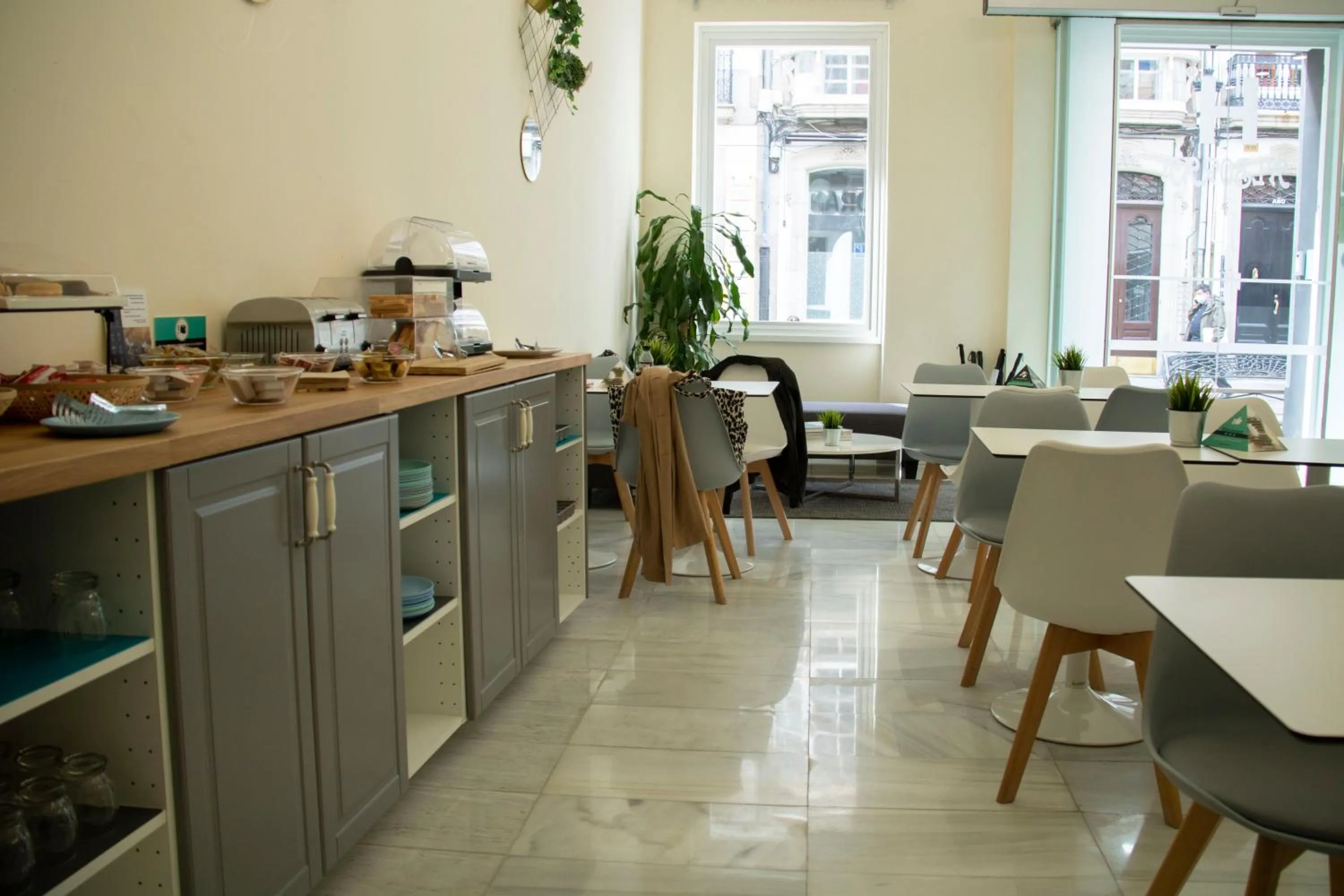 Breakfast in Alda Alborán Rooms