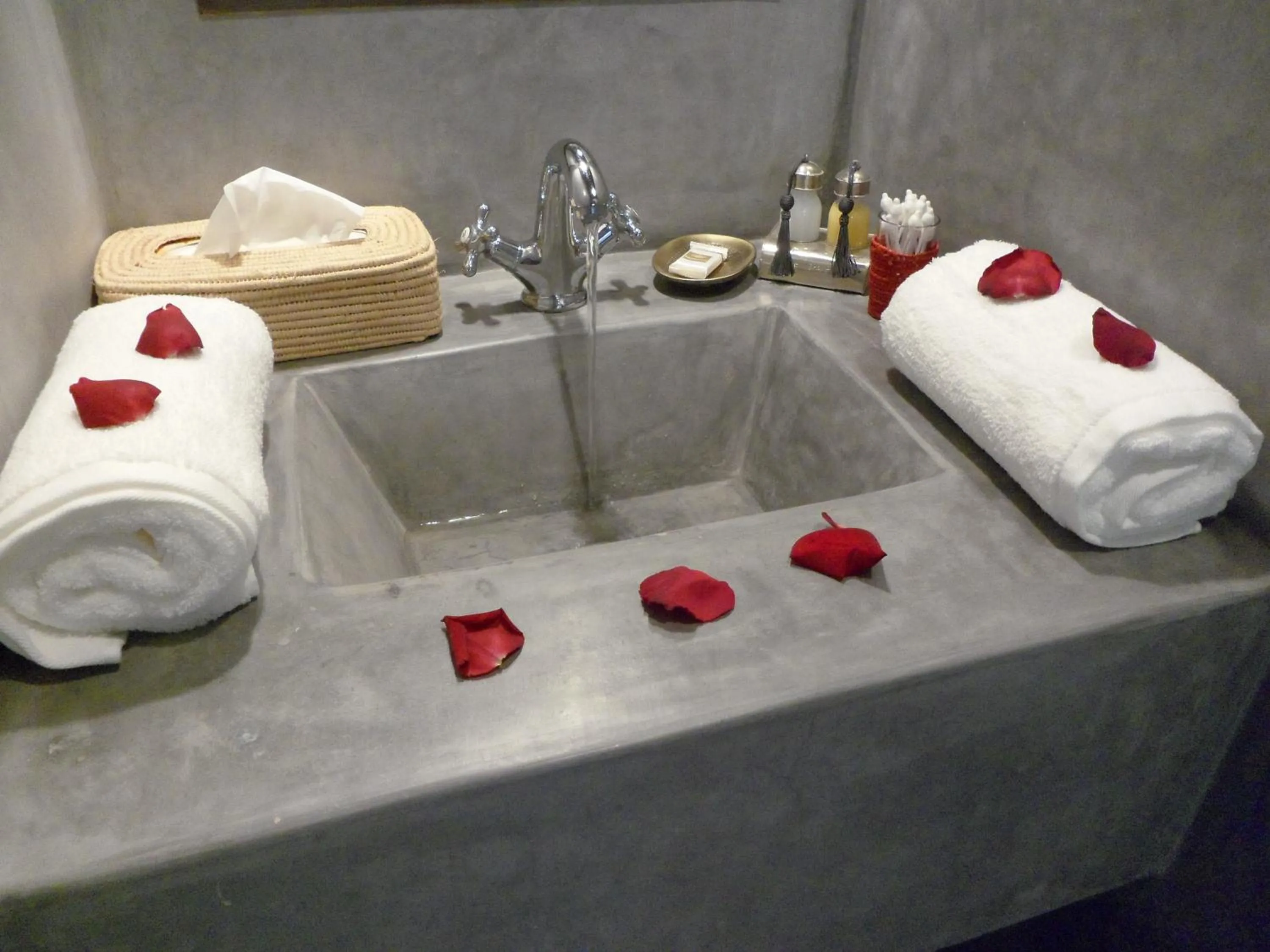 Bathroom in Riad et Spa Misria Les Oliviers