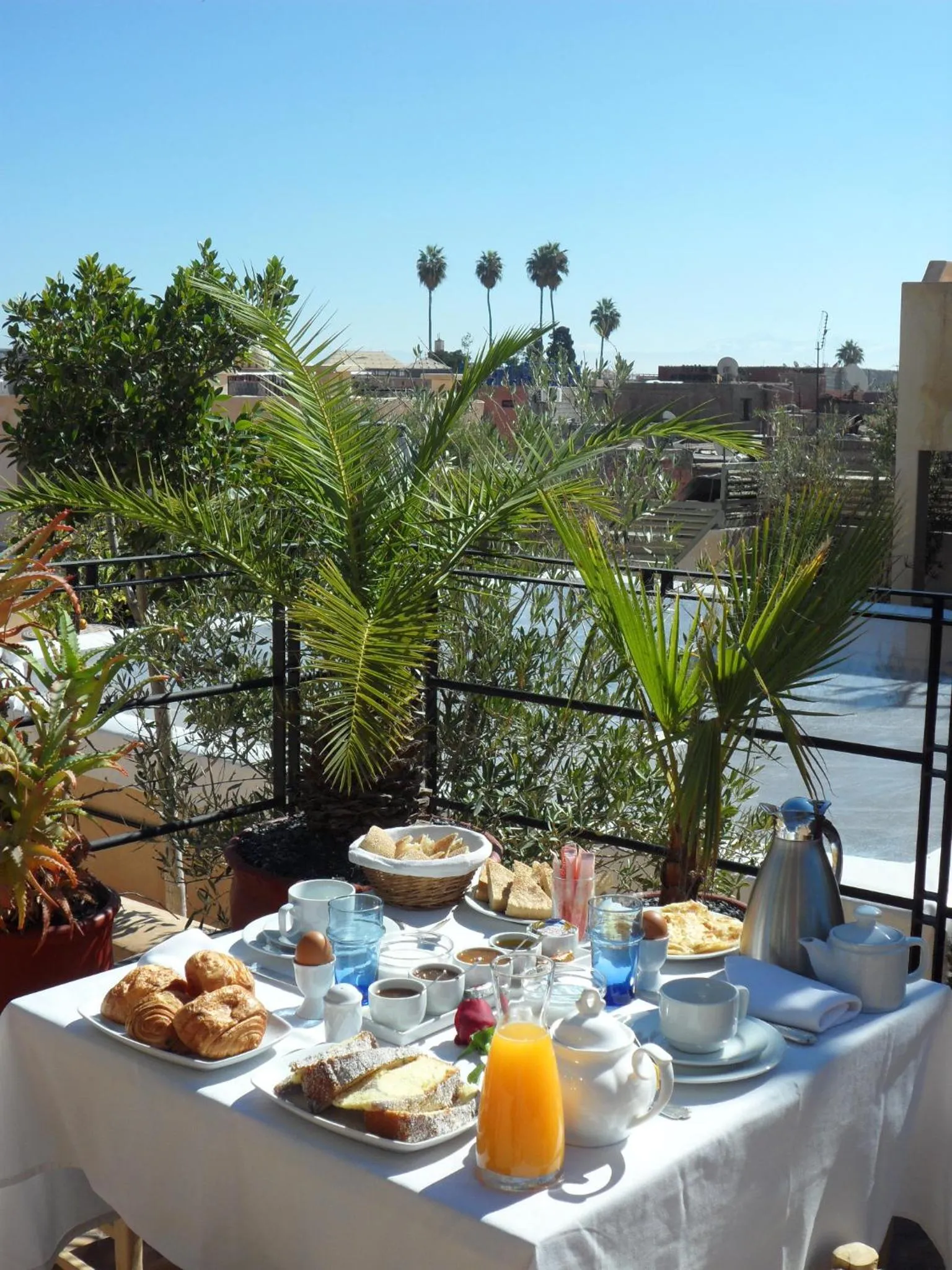 Food and drinks in Riad et Spa Misria Les Oliviers