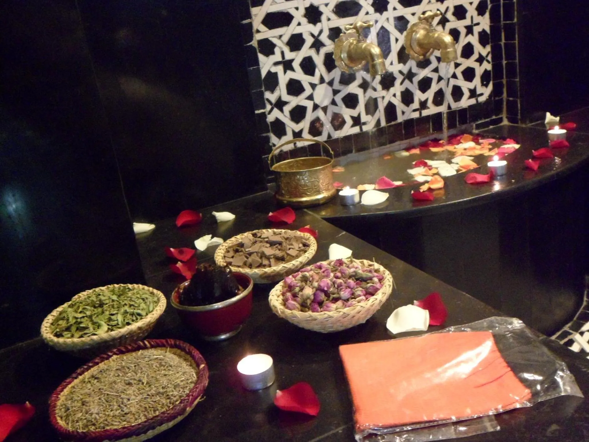 Steam room in Riad et Spa Misria Les Oliviers