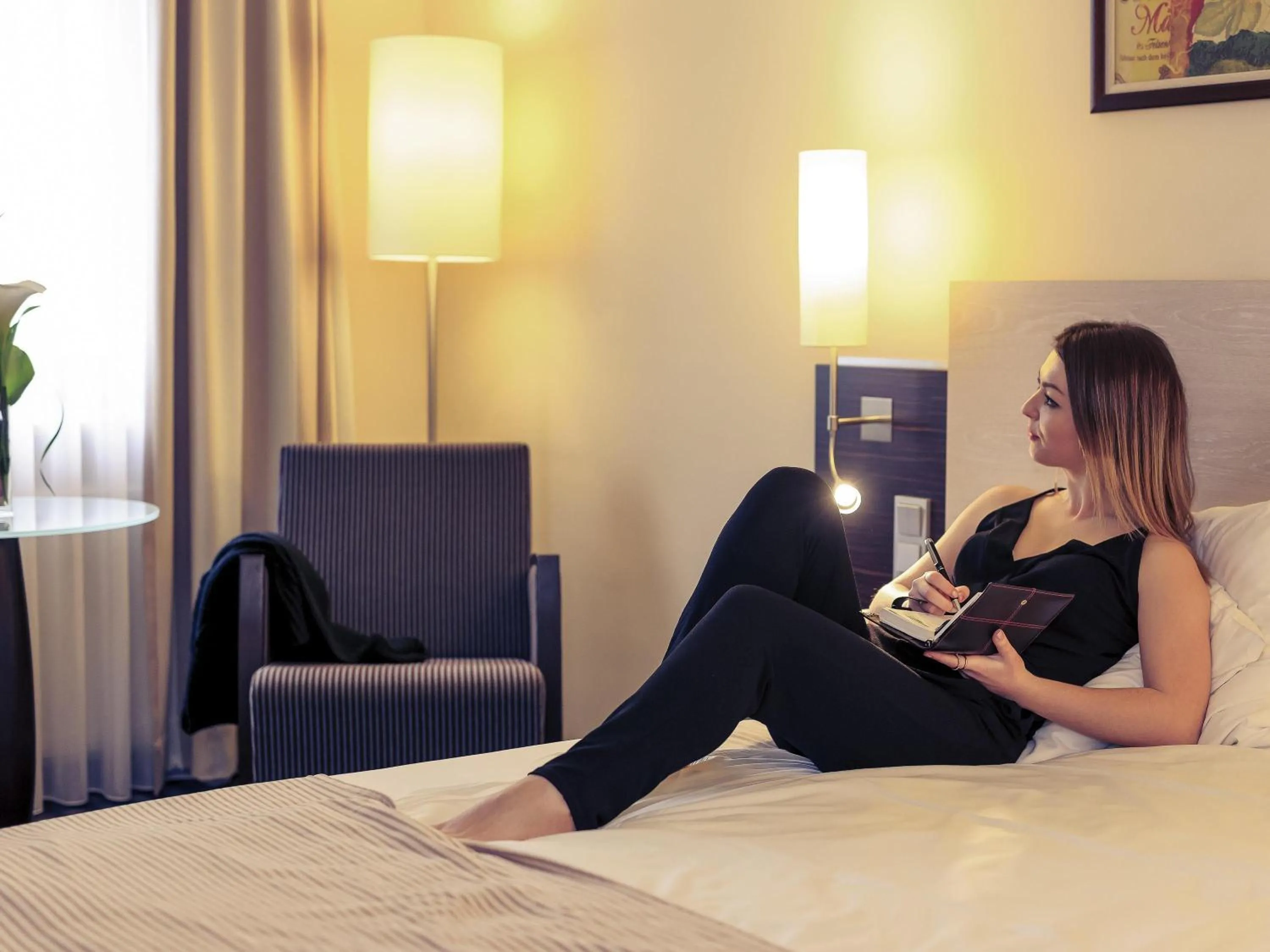 Bedroom, Bed in Mercure Hotel München Süd Messe