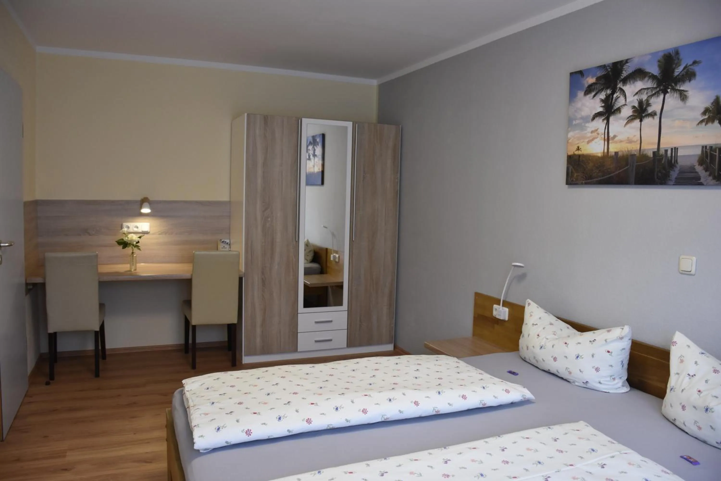 Bedroom, Bed in Hotel Garni Am Klostermarkt