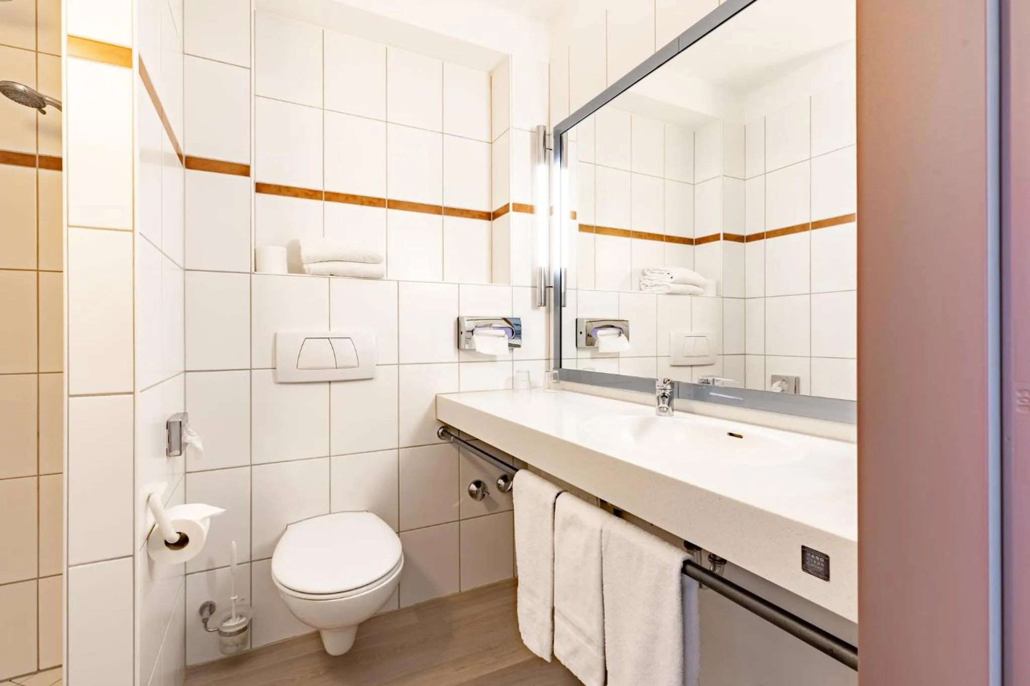 Bathroom in Garner Hotel Oberhausen