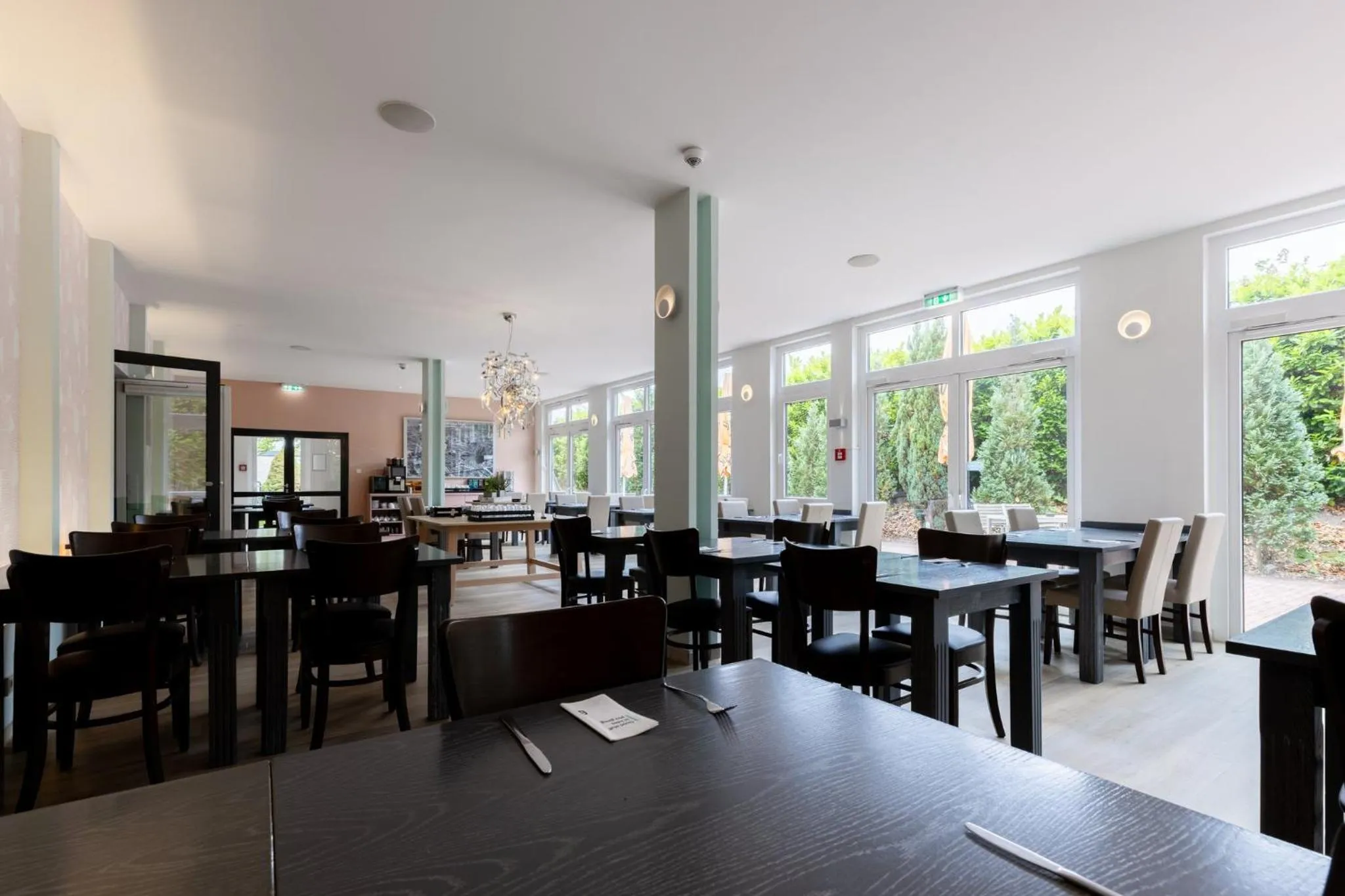 Restaurant/places to eat in Garner Hotel Oberhausen