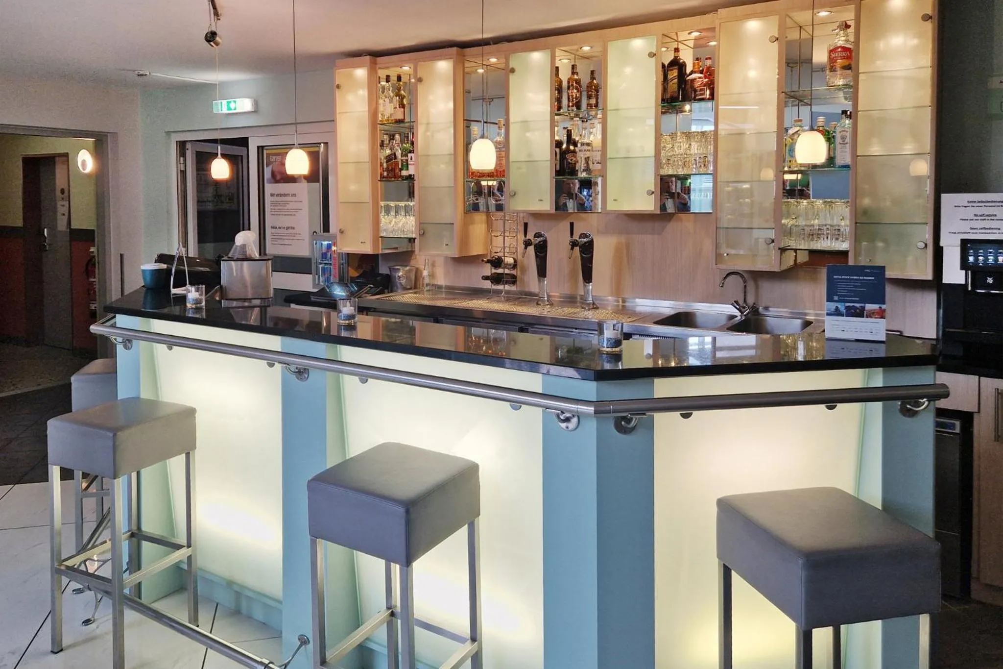 Lounge or bar in Garner Hotel Oberhausen