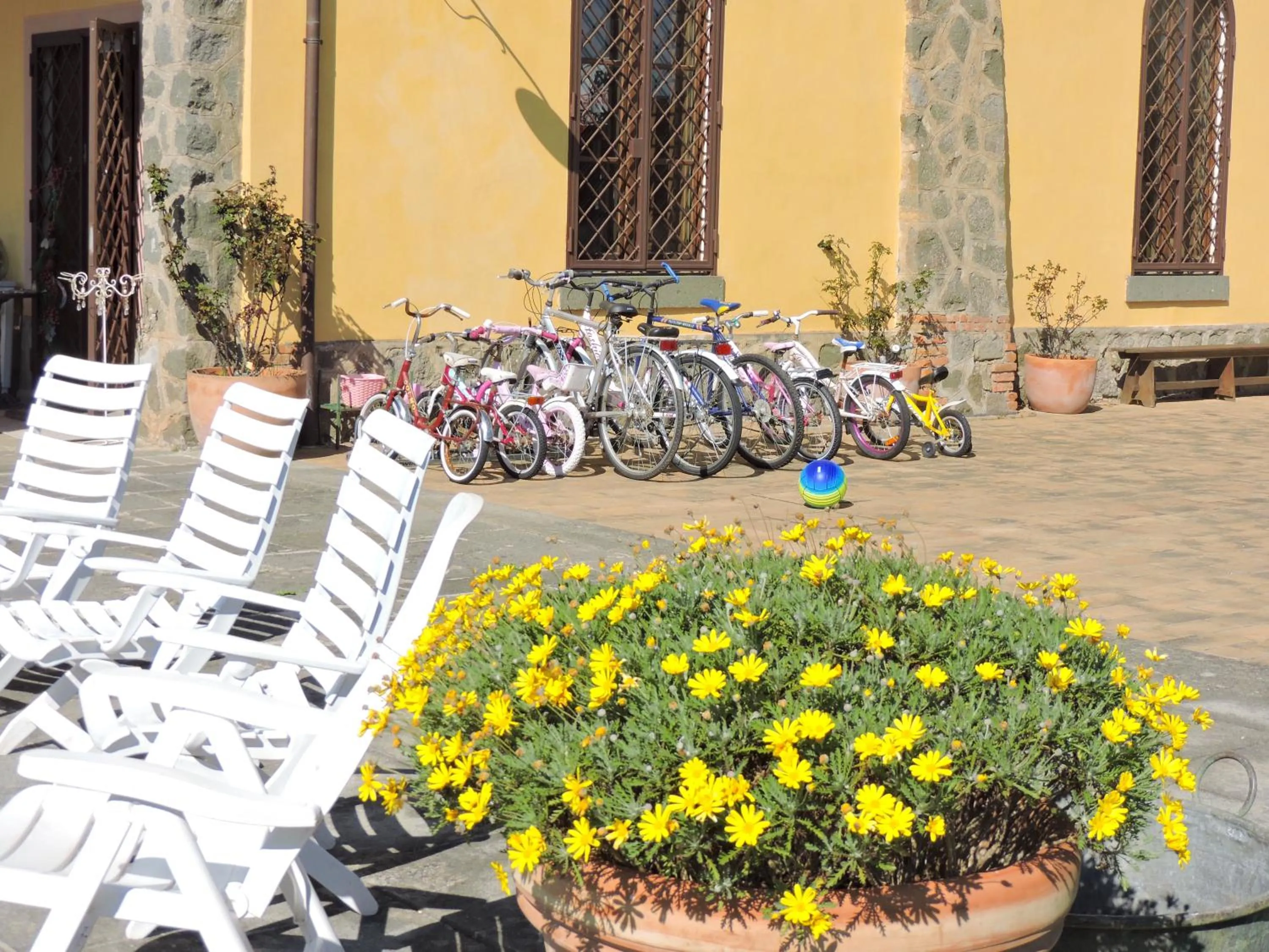 Patio in Casale Fedele Relax B&B Vicino al Borgo