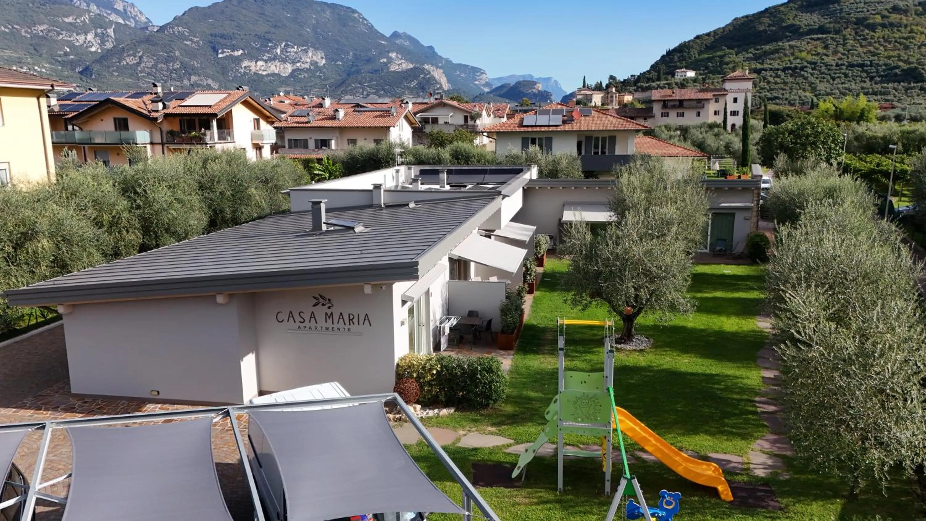 Property building in Casa Maria Apartments