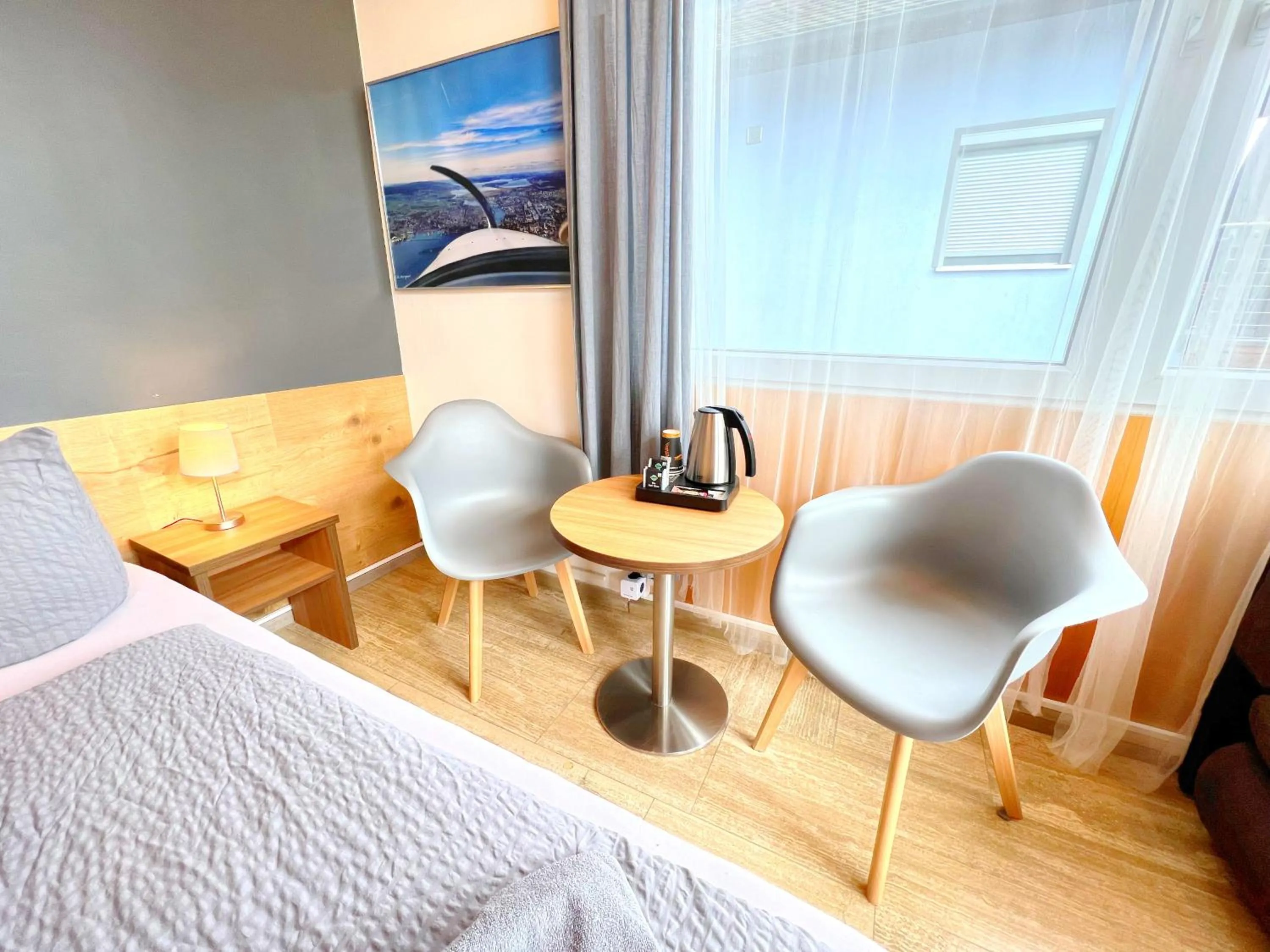 Coffee/tea facilities, Bed in BnB Fliegerhaeusle Hagnau 24h Self Check In