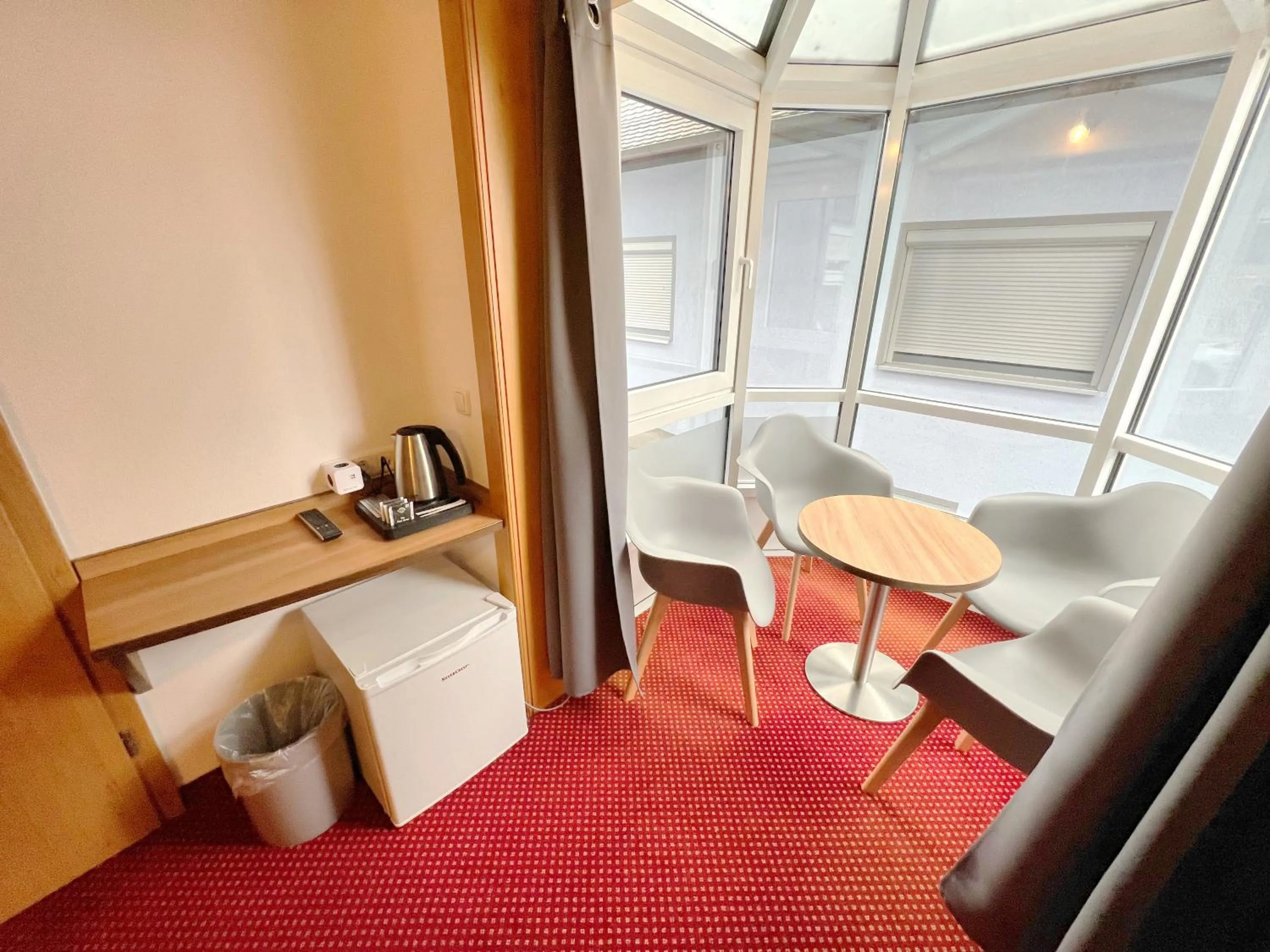 Coffee/tea facilities in BnB Fliegerhaeusle Hagnau 24h Self Check In