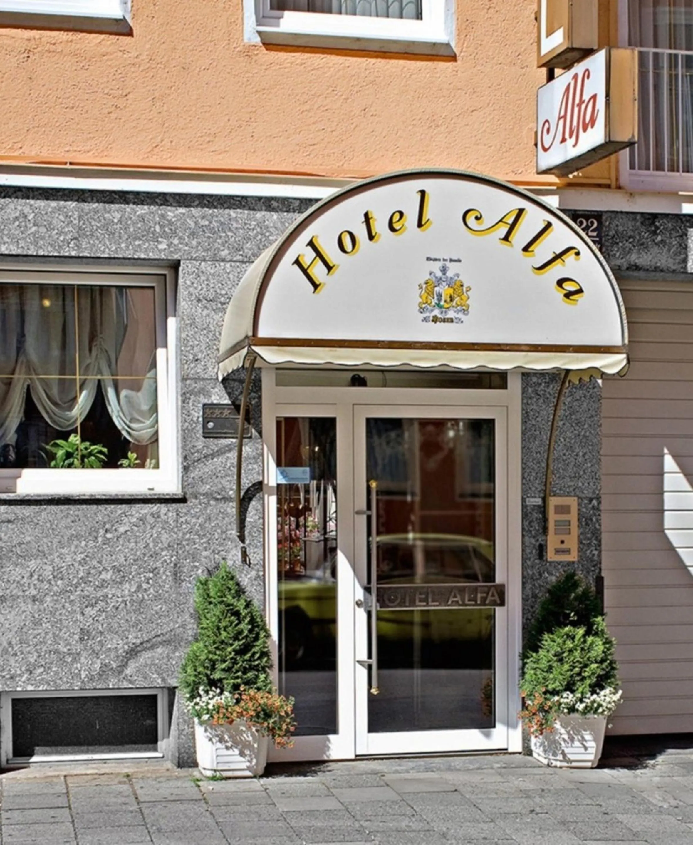 Facade/entrance in Hotel Alfa Zentrum