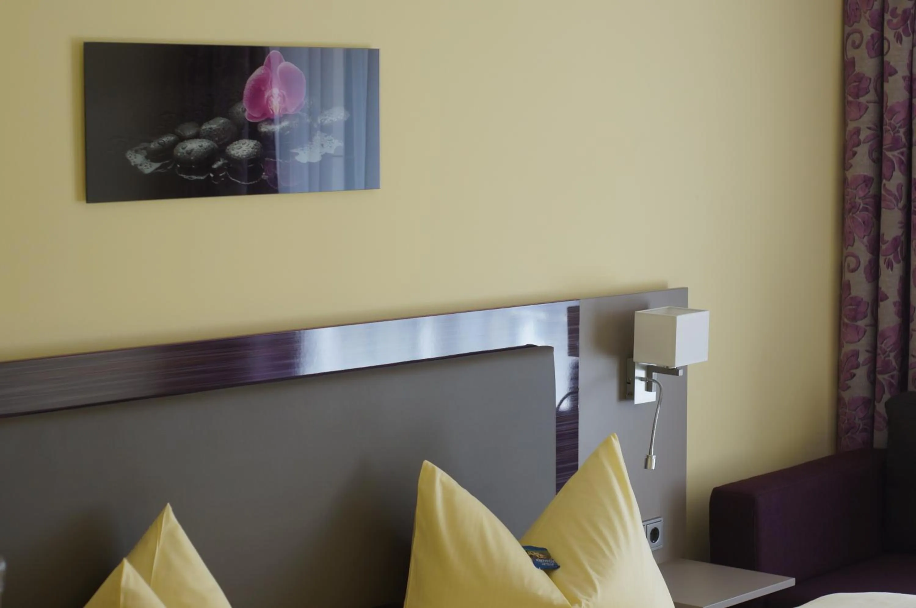 Bed in Hotel Alfa Zentrum