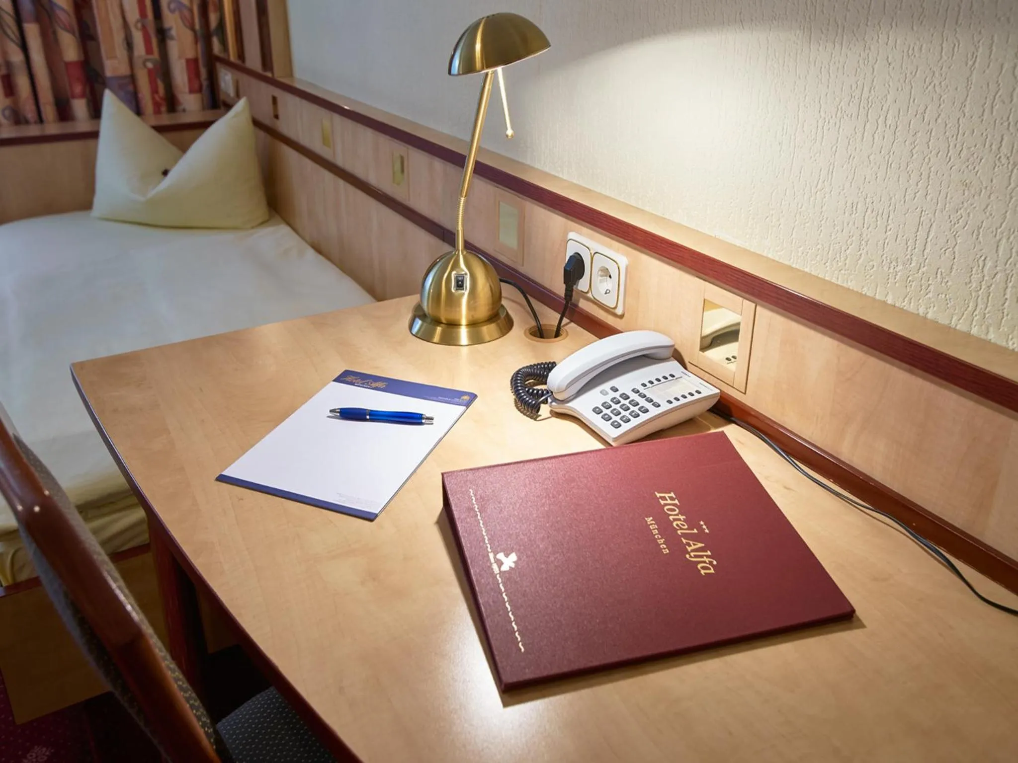 Bed in Hotel Alfa Zentrum