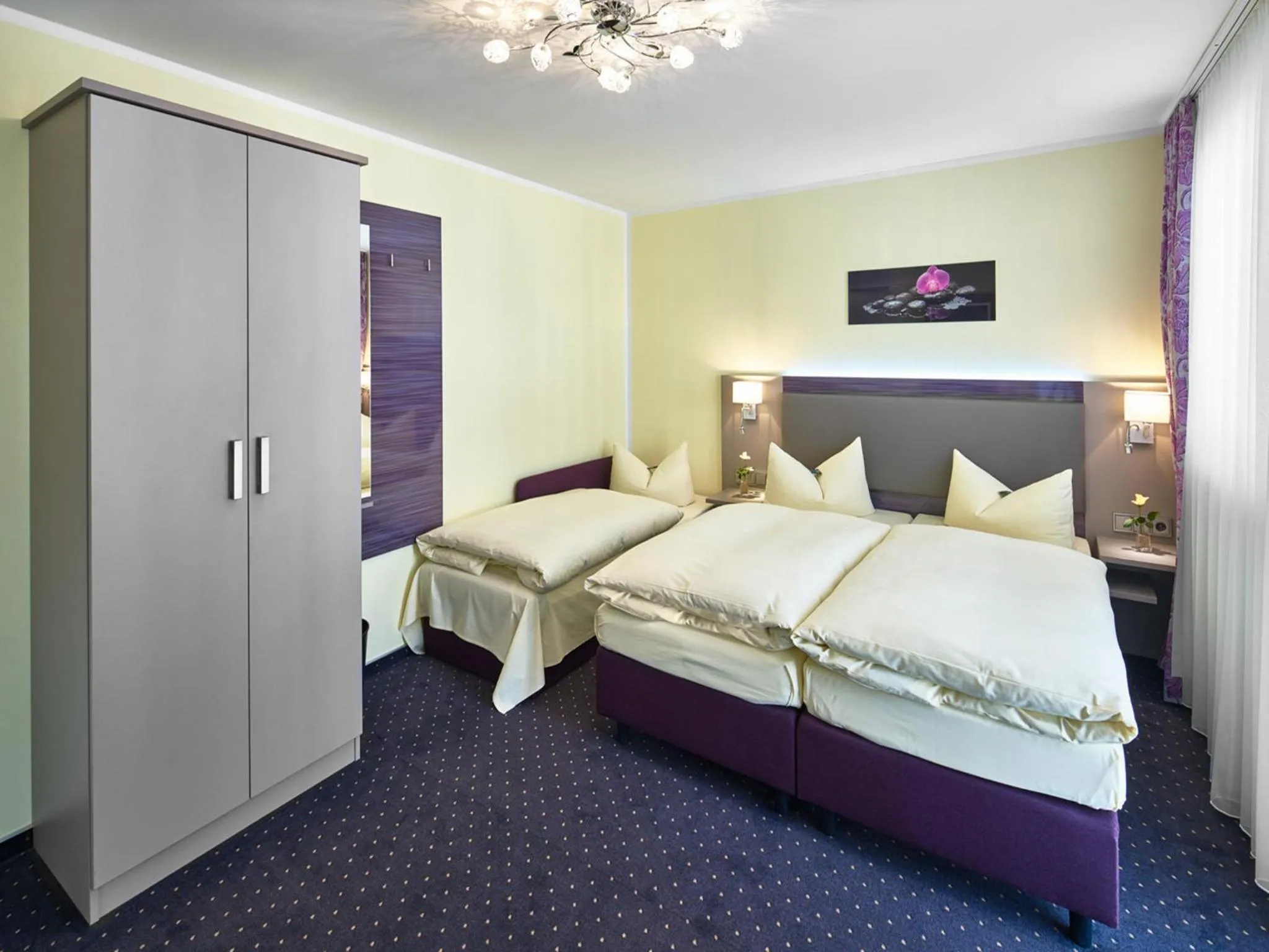 Bed in Hotel Alfa Zentrum