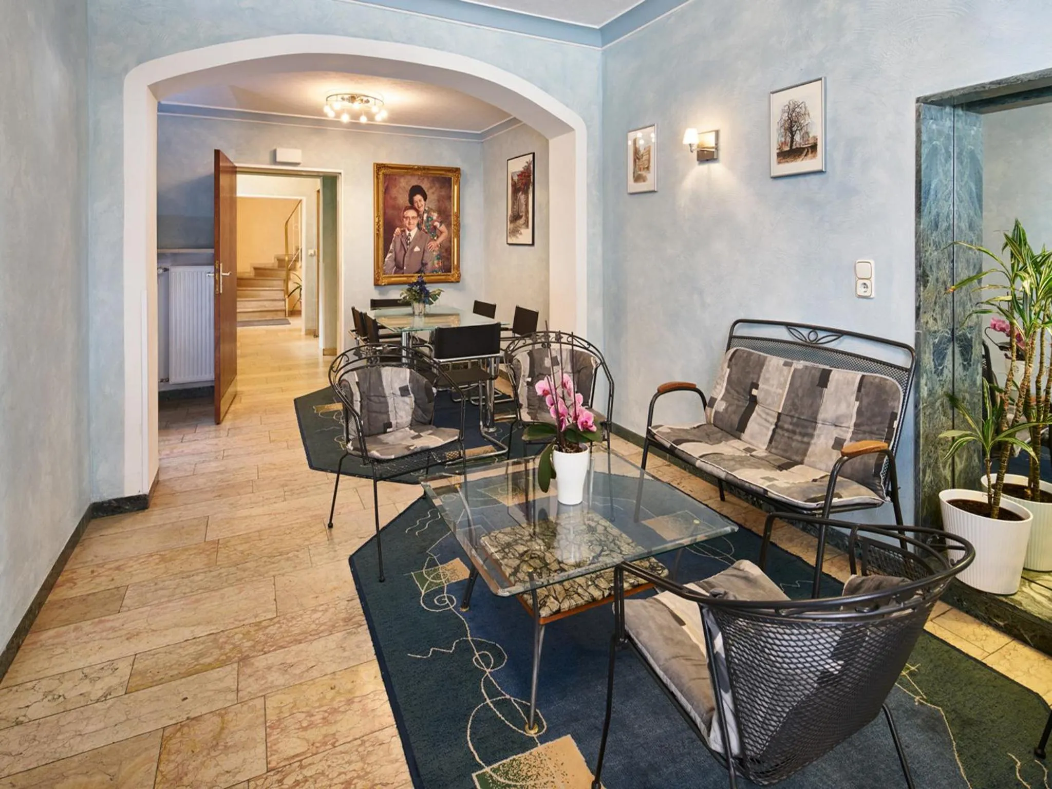 Communal lounge/ TV room in Hotel Alfa Zentrum