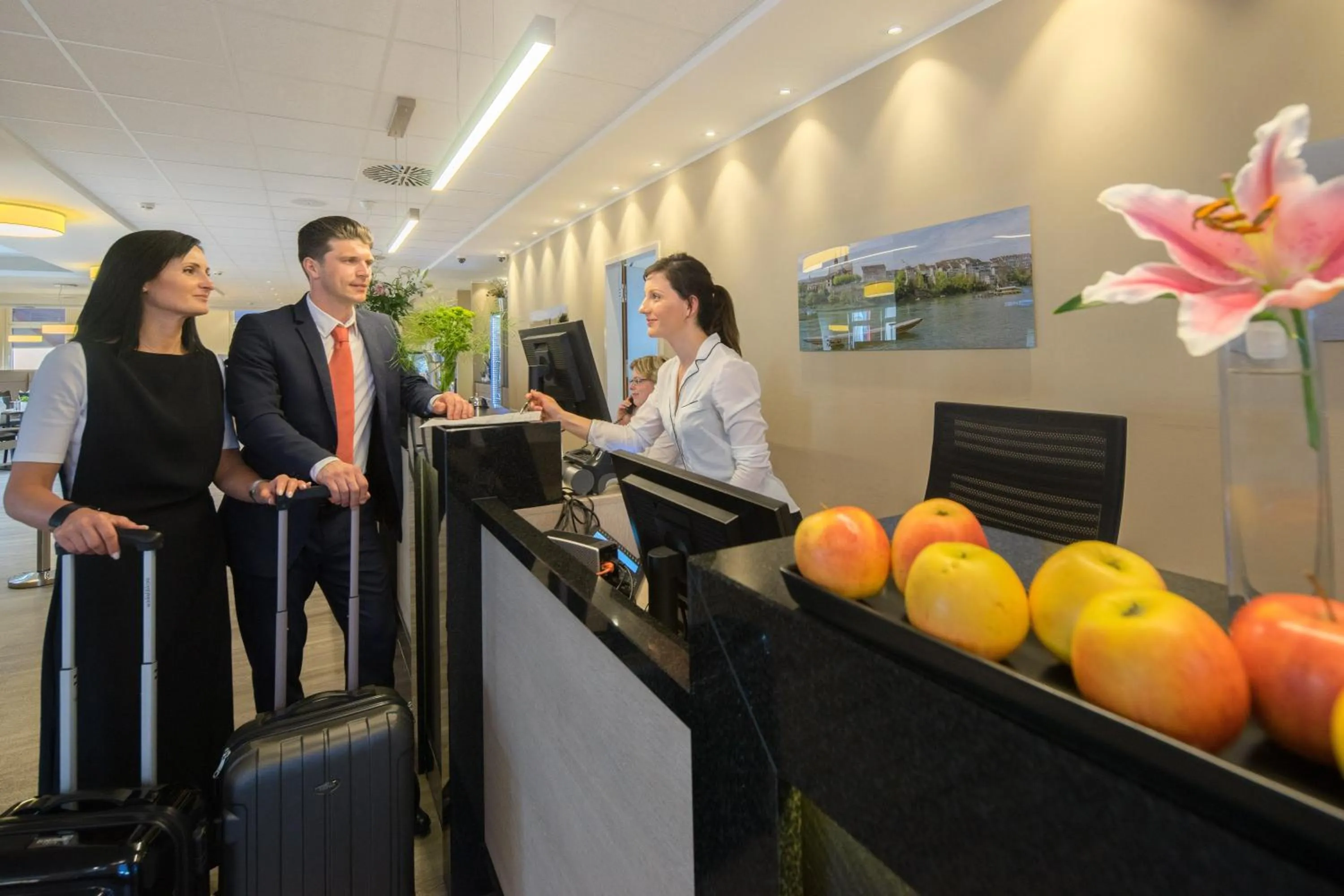 People in Maximilian Hotel & Apartments Weil am Rhein / Basel