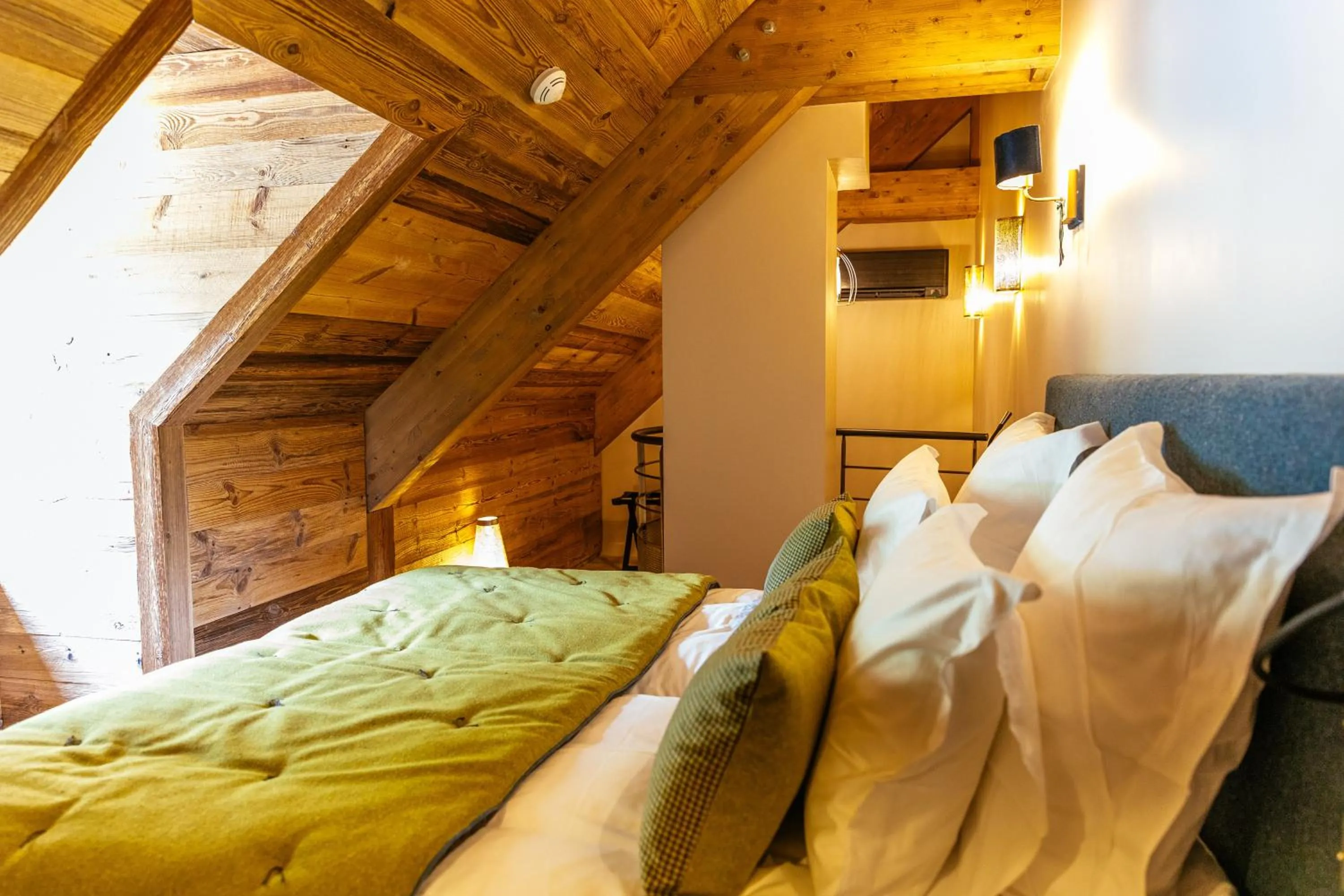 Bed in Hotel Le V de Vaujany