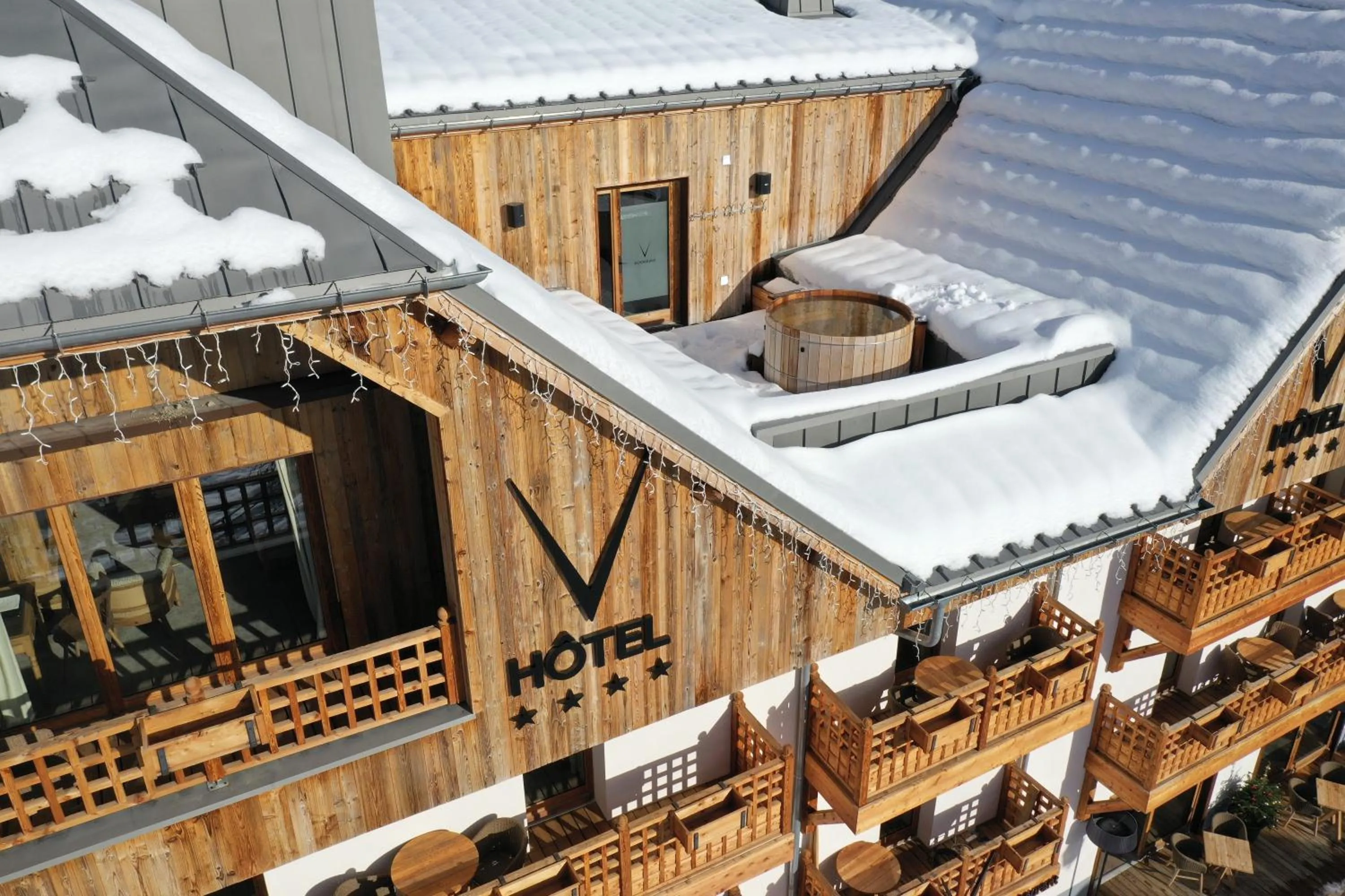Property building in Hotel Le V de Vaujany