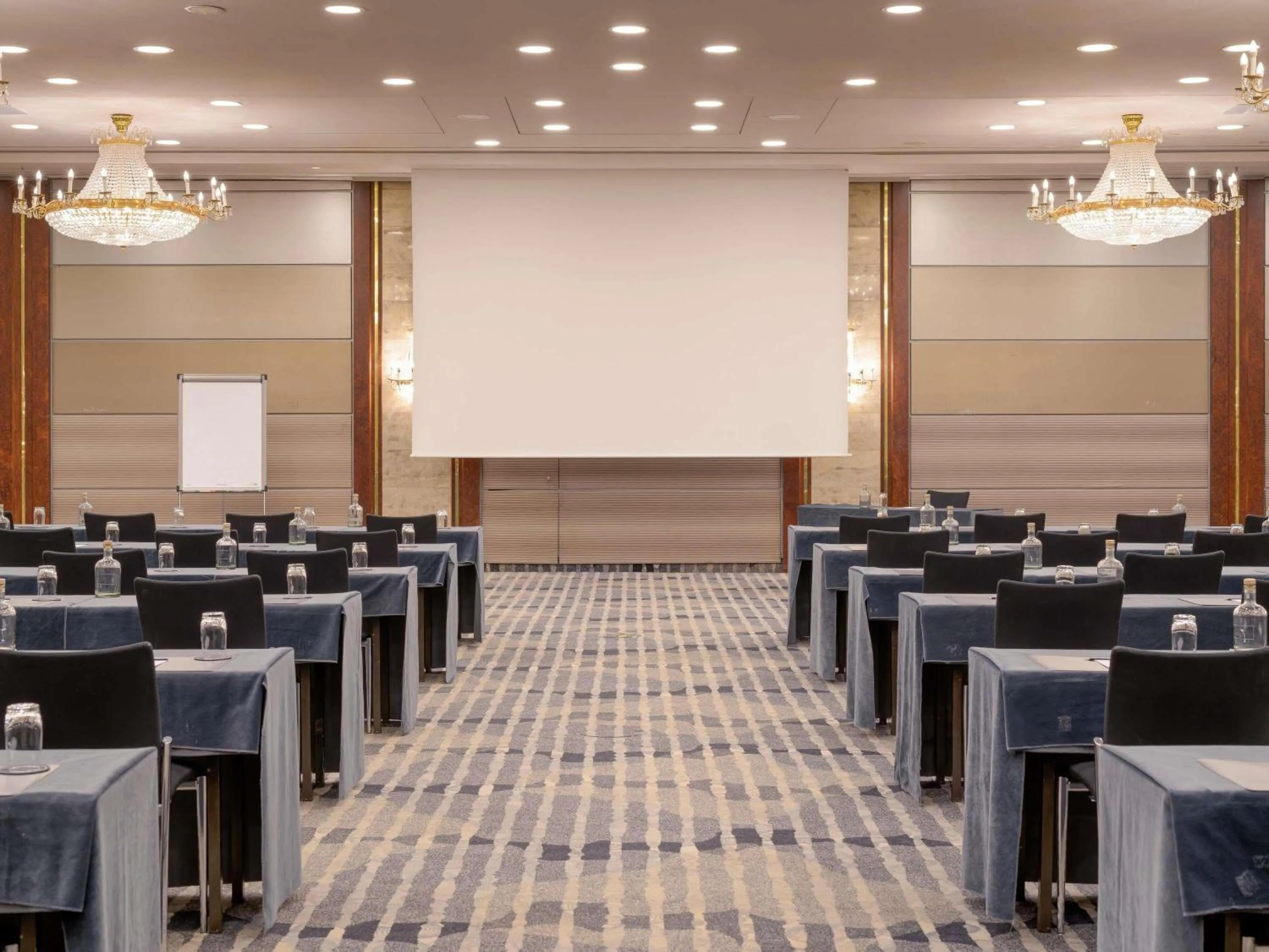 Meeting/conference room in Pullman Cologne