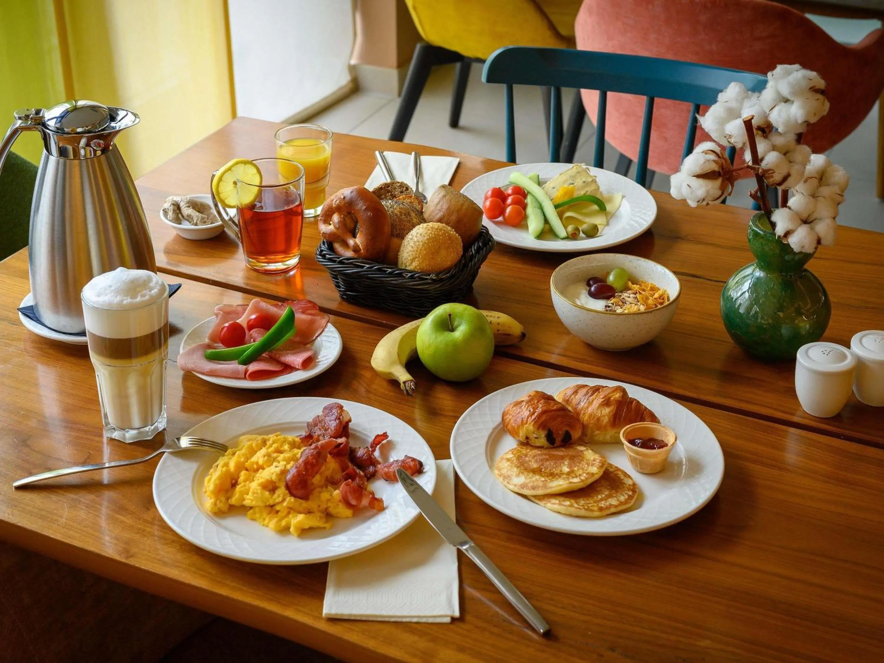 Restaurant/places to eat in Novotel Nürnberg am Messezentrum