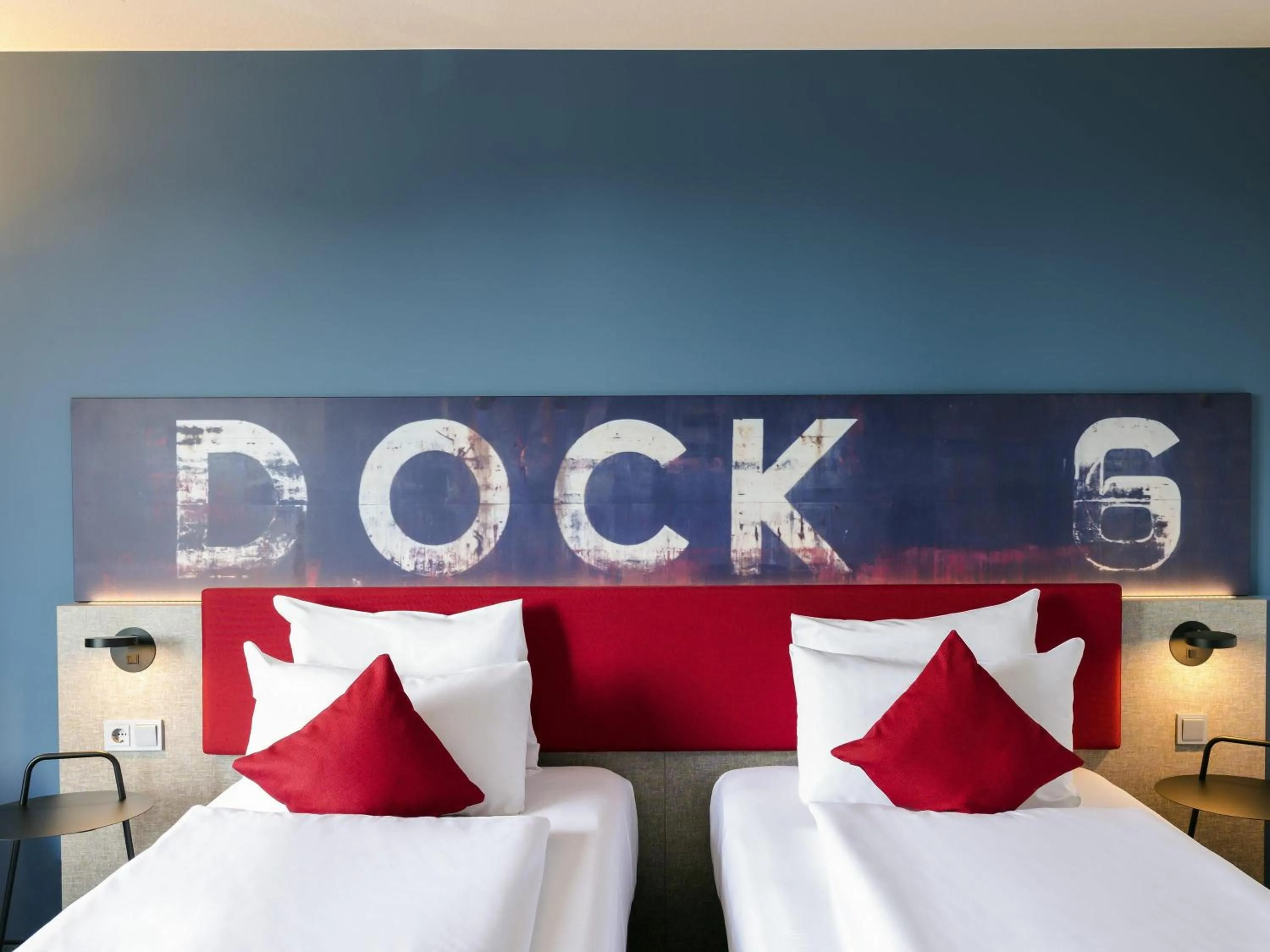 Bedroom, Bed in Mercure Hotel Hamburg City