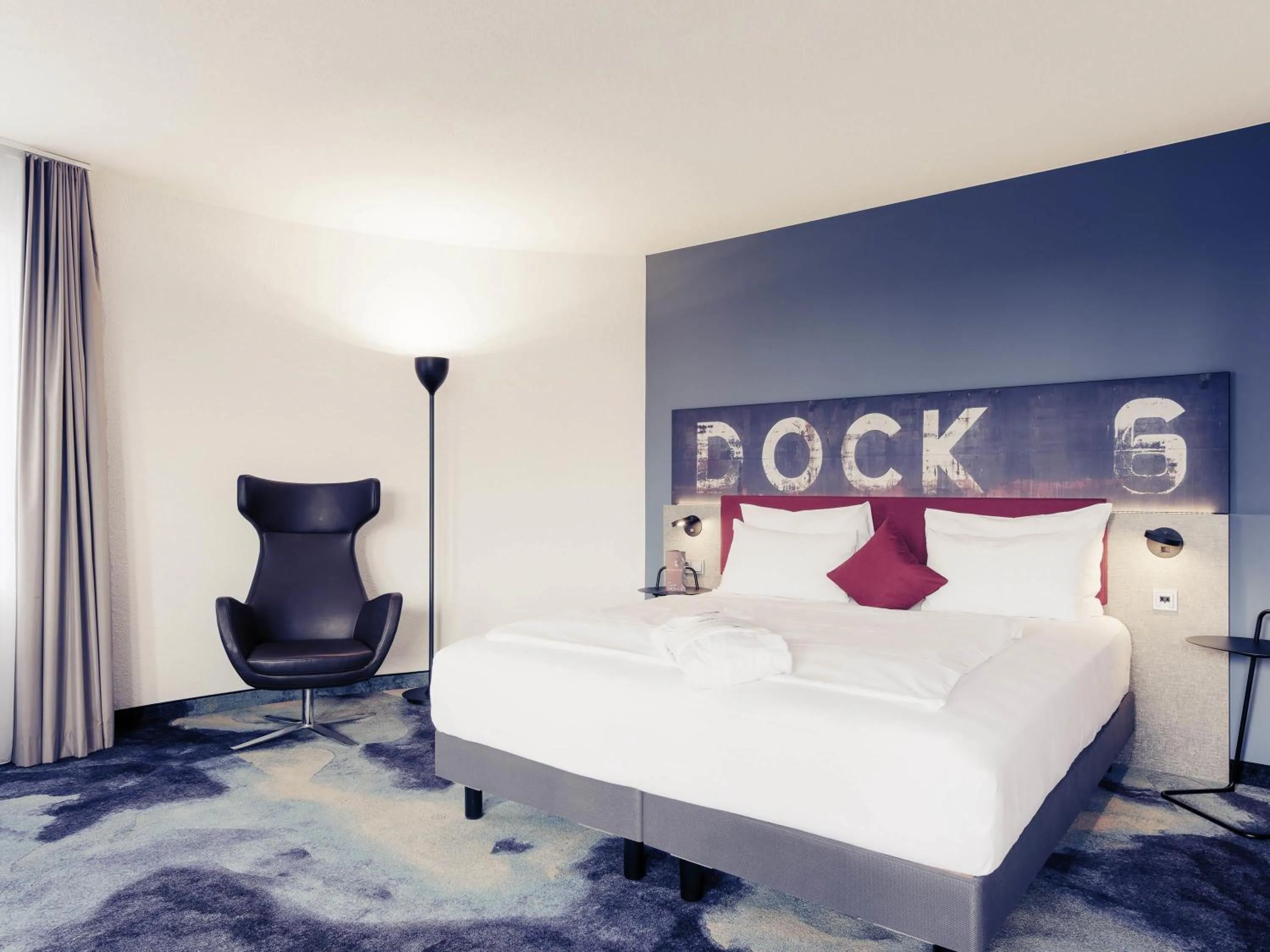 Bedroom, Bed in Mercure Hotel Hamburg City