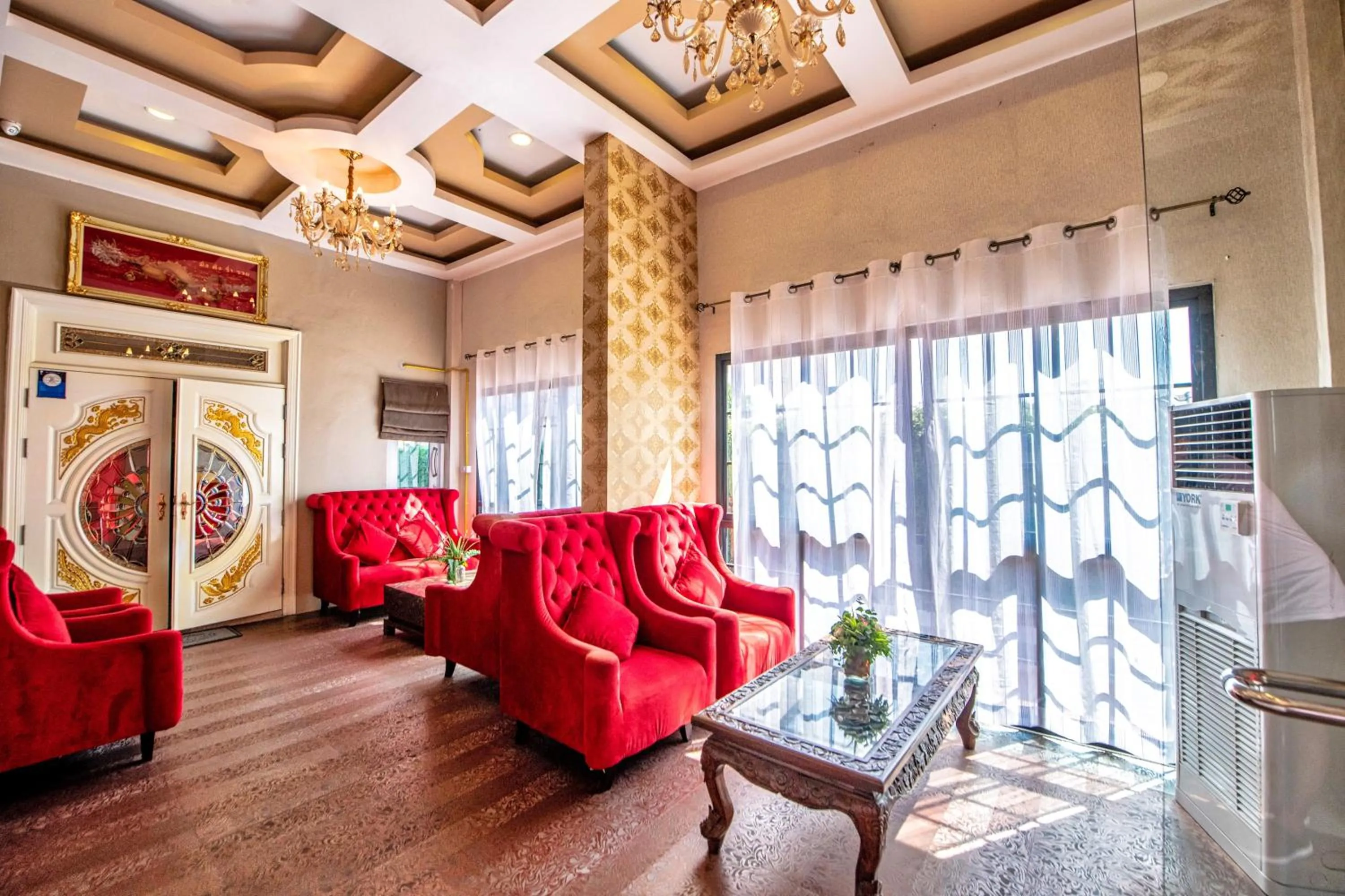 Lounge or bar in The Train Resort