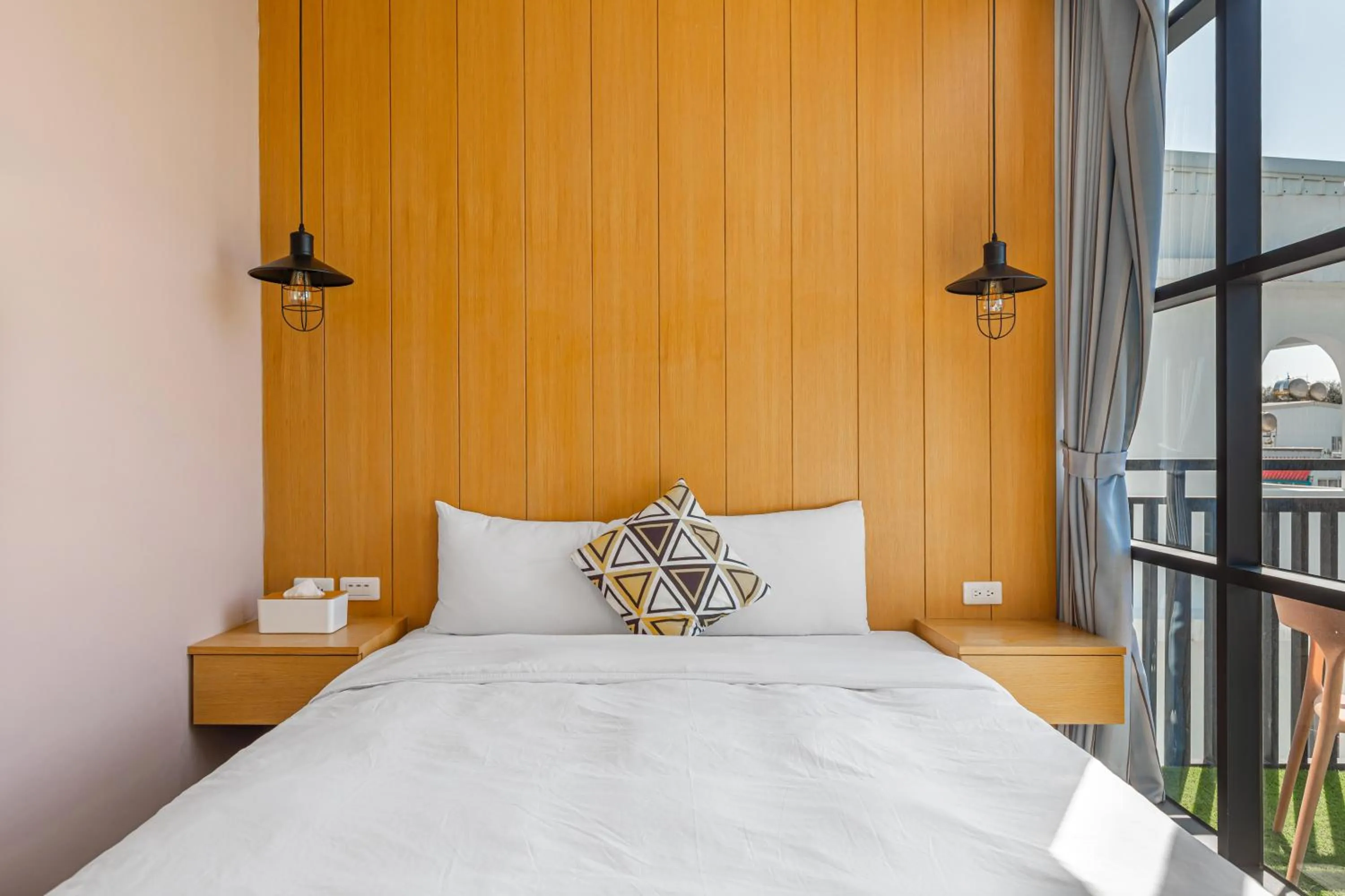 Photo of the whole room, Bed in 35.5 Inn