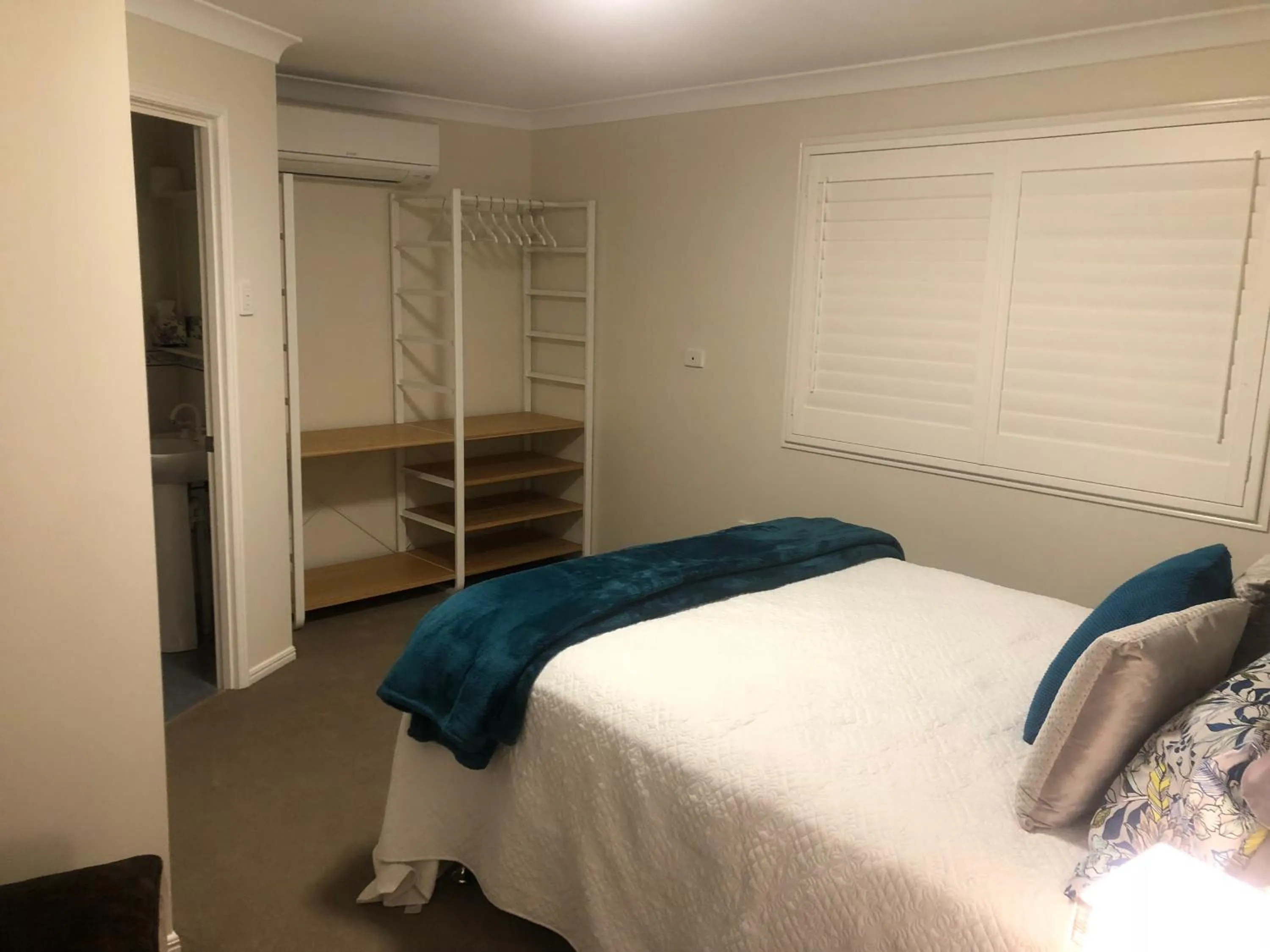 Bed in Woodford Gardens