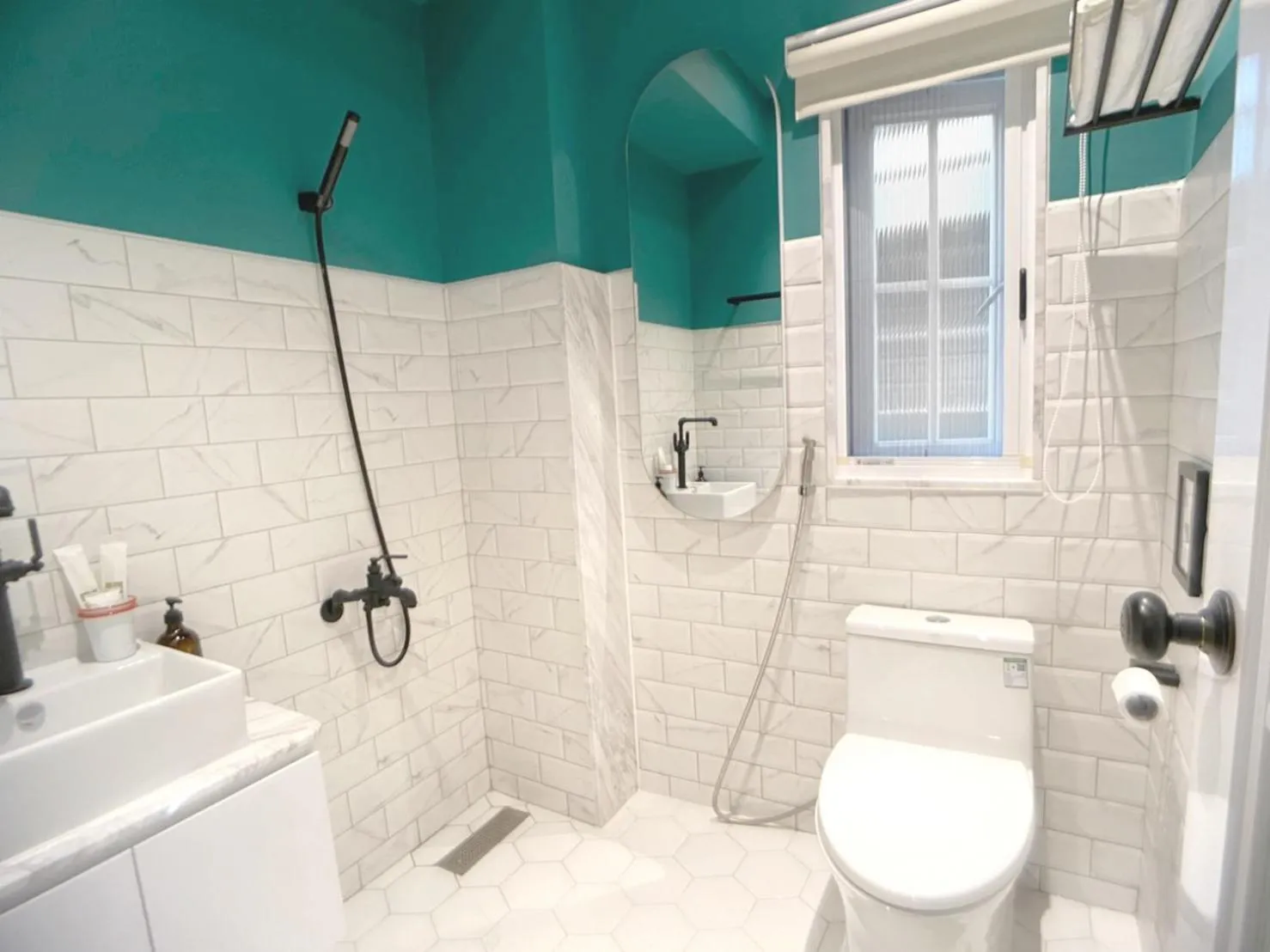 Shower in Spring Guest House