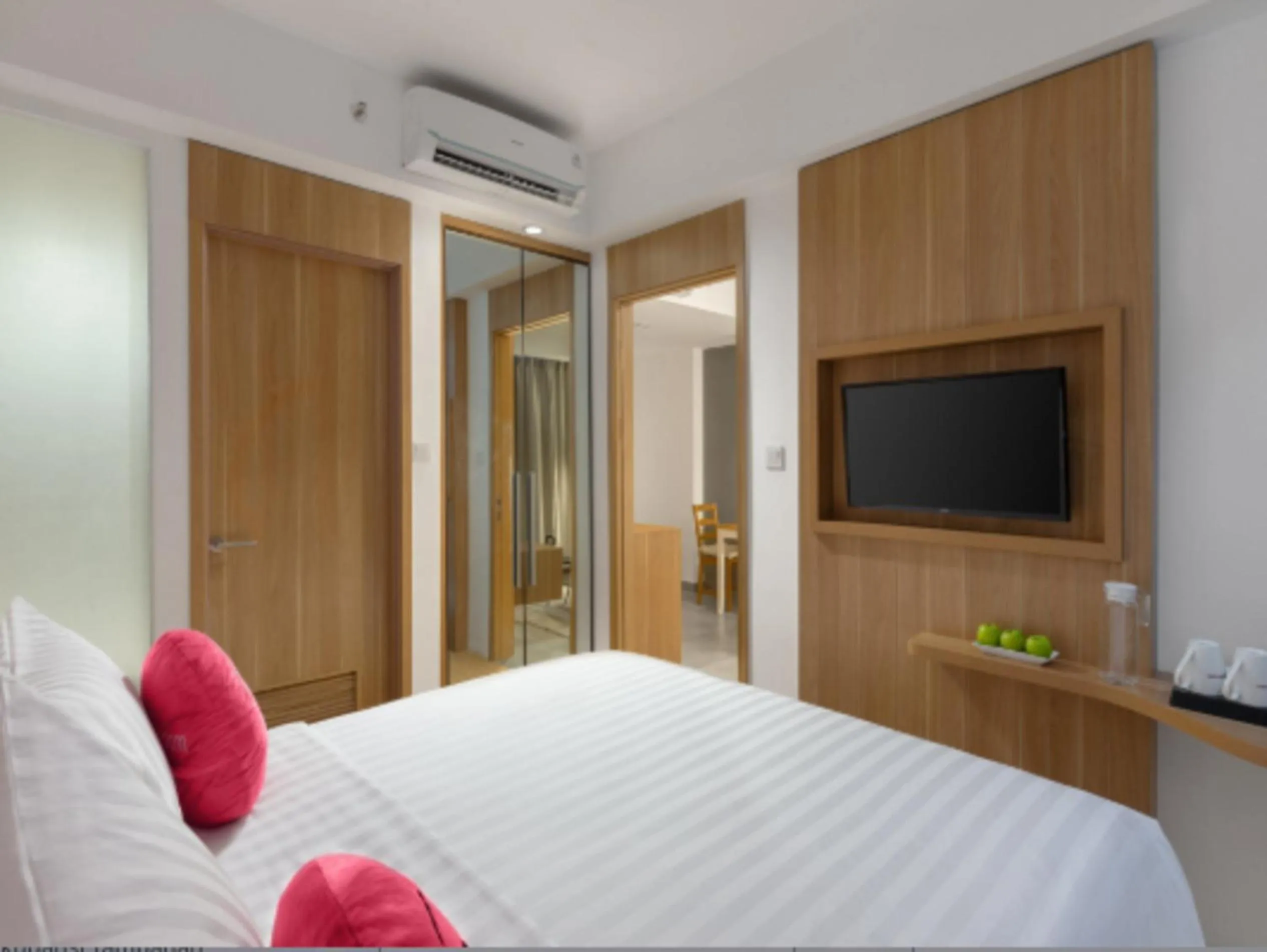 Bedroom, Bed in favehotel Karawang