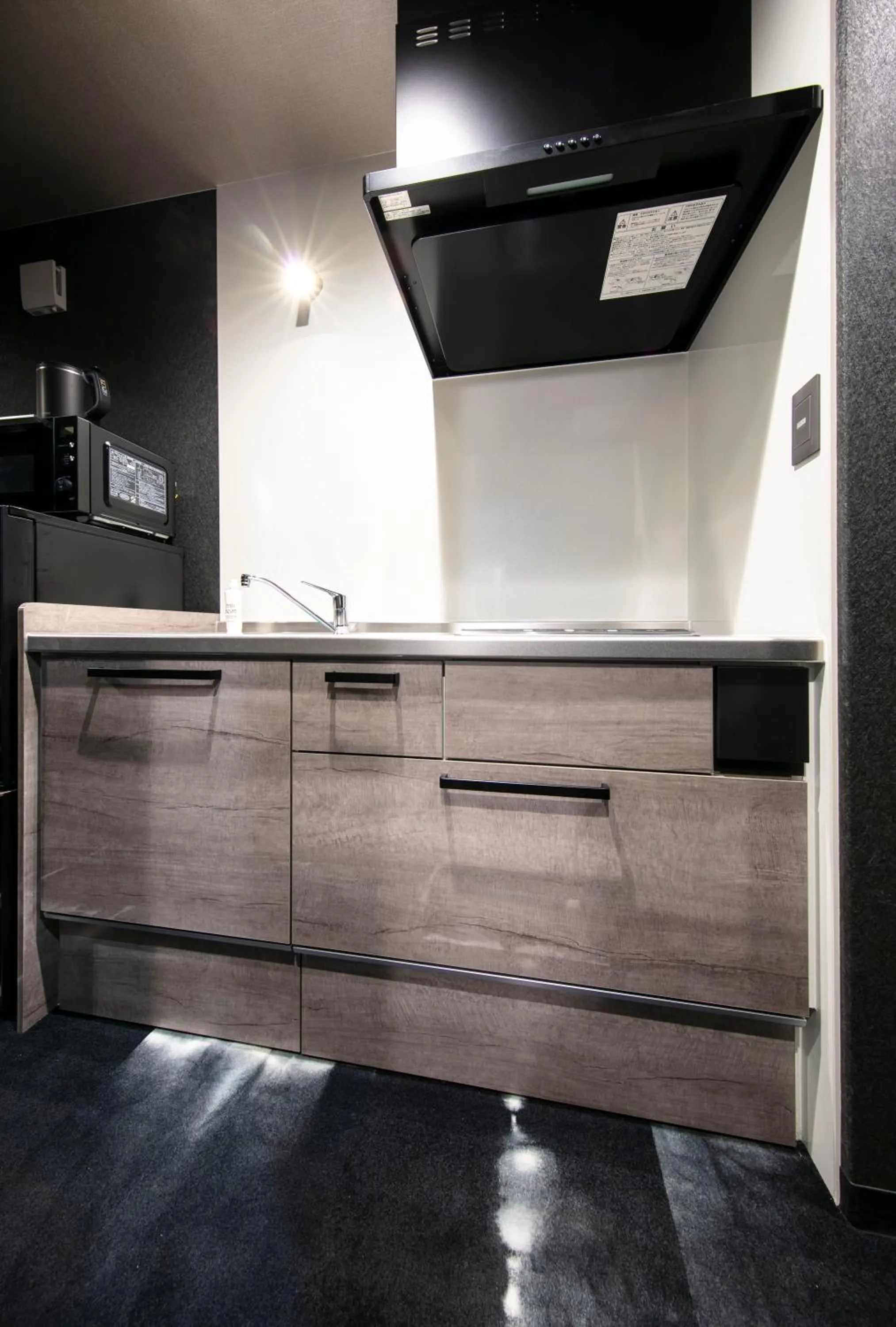 Photo of the whole room in GRAND BASE Takamatsu