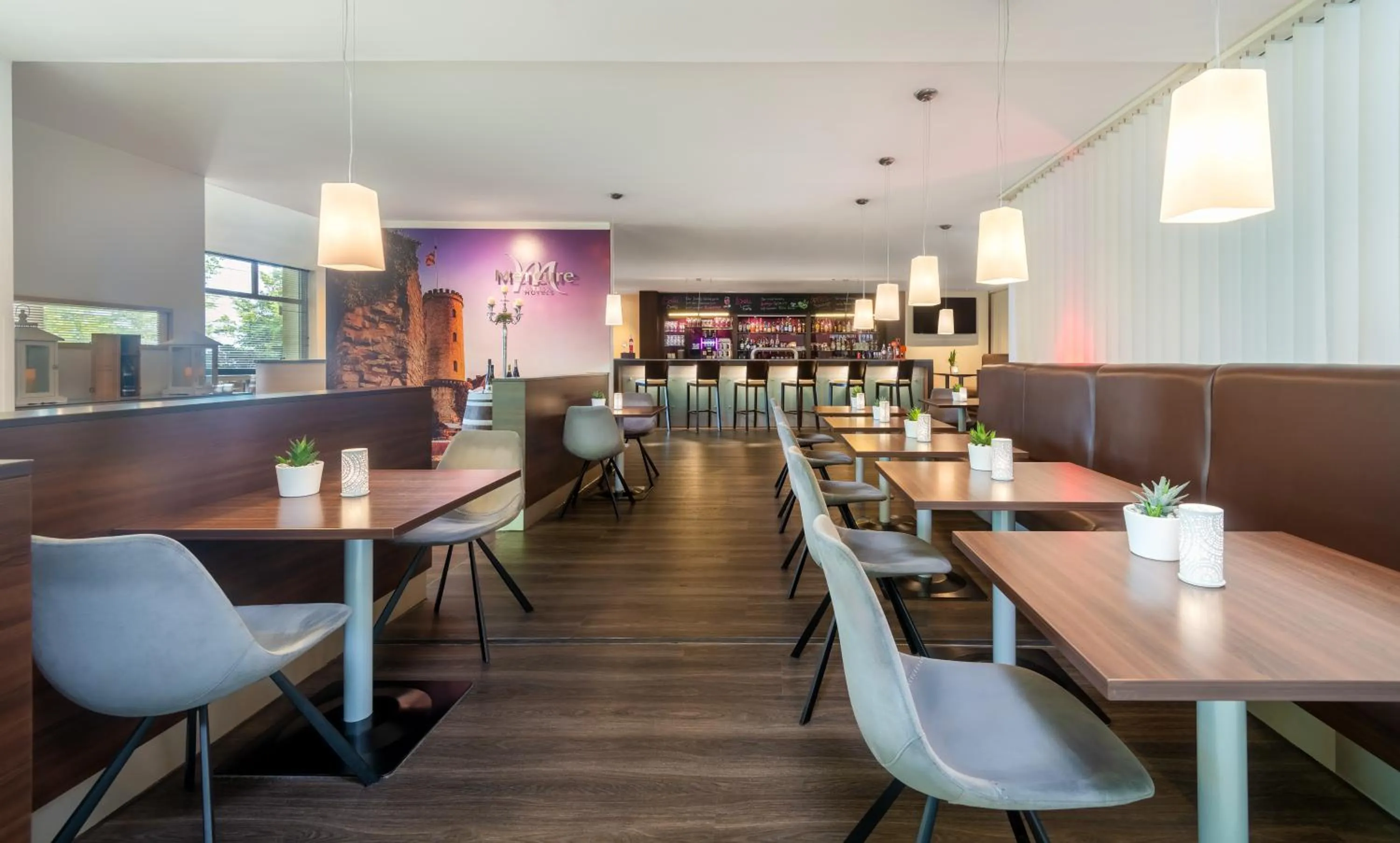 Restaurant/places to eat in Mercure Hotel Bielefeld Johannisberg