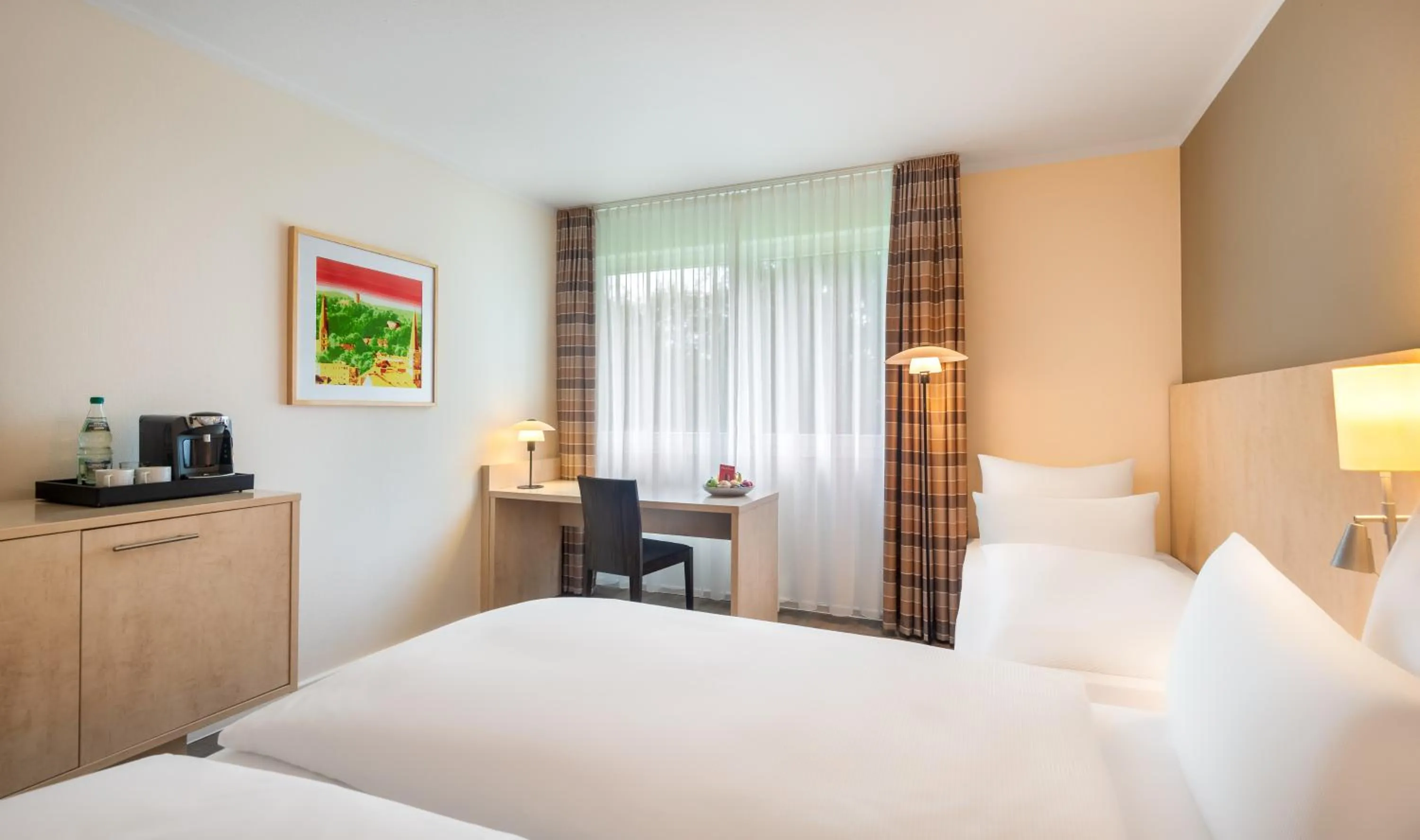 Photo of the whole room, Bed in Mercure Hotel Bielefeld Johannisberg