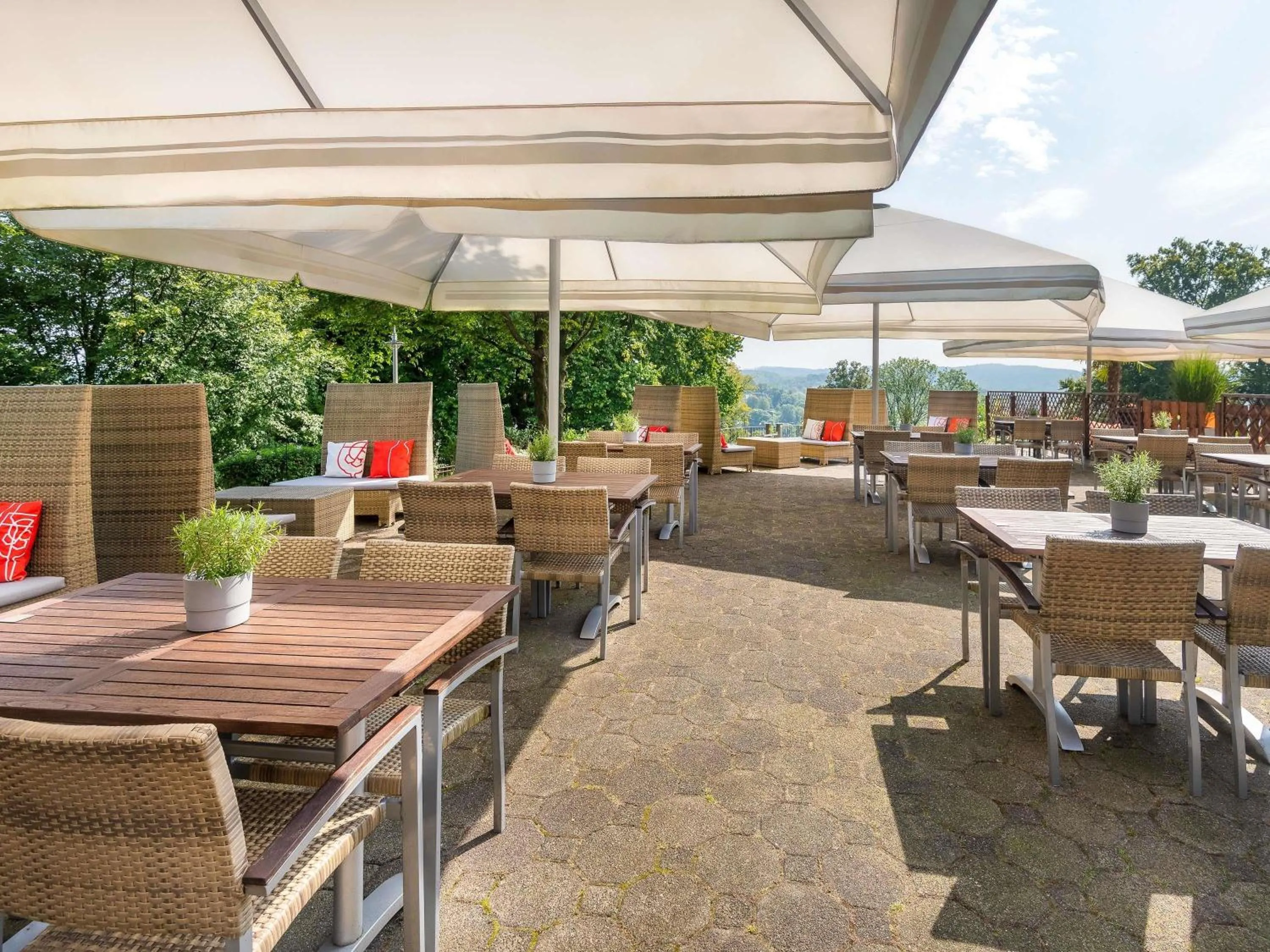 Restaurant/places to eat in Mercure Hotel Bielefeld Johannisberg