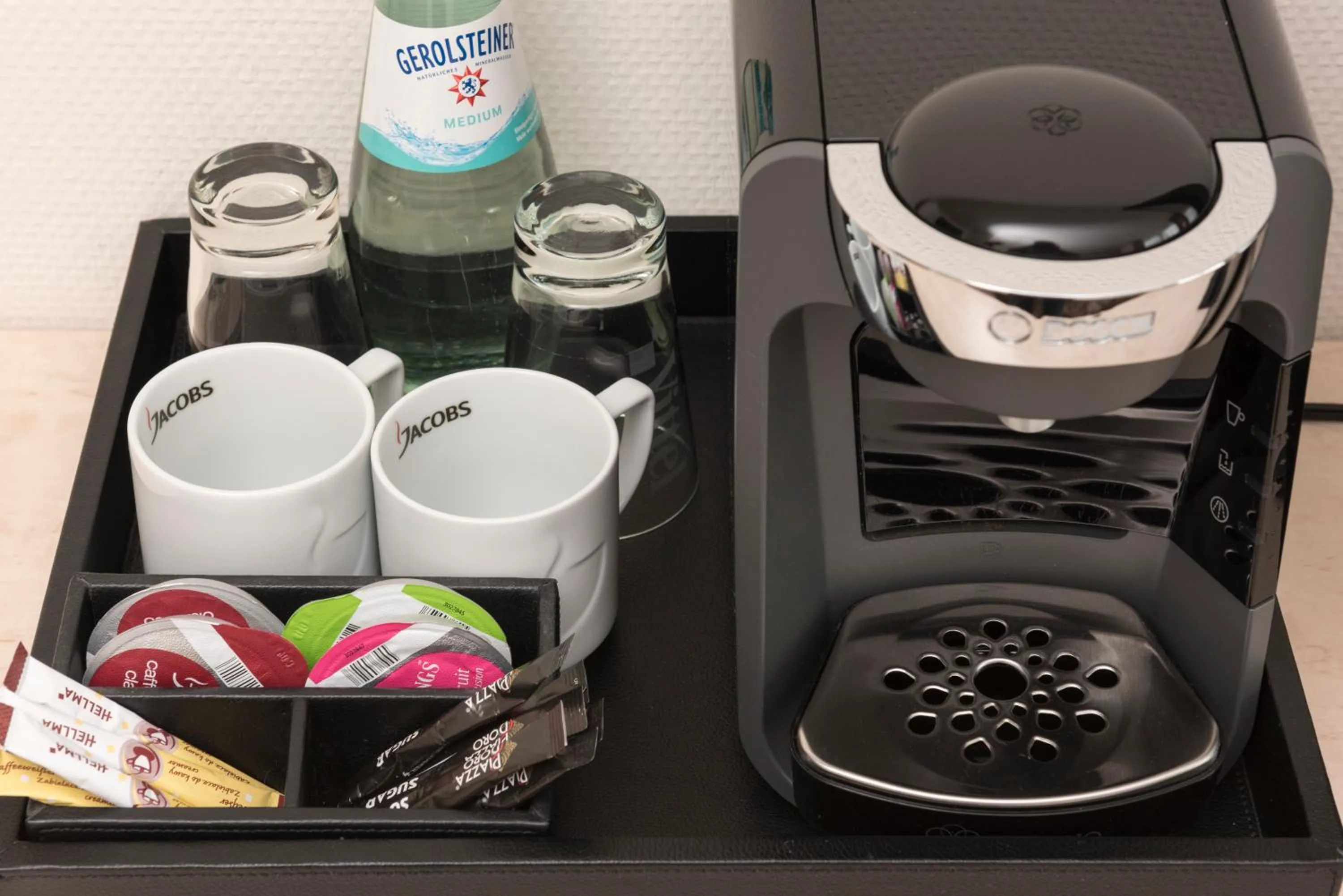 Coffee/tea facilities in Mercure Hotel Bielefeld Johannisberg