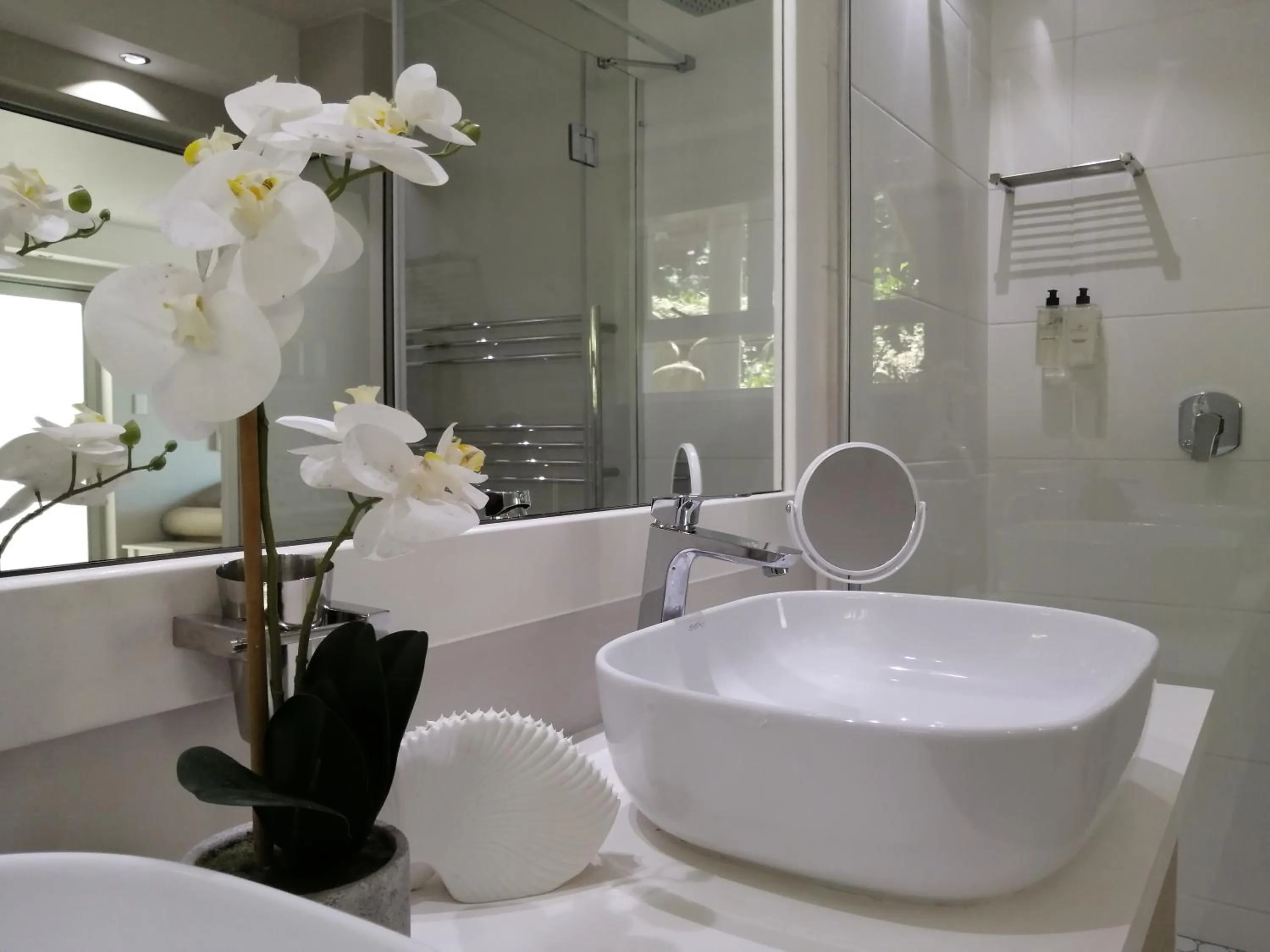 Bathroom in IdylWilde